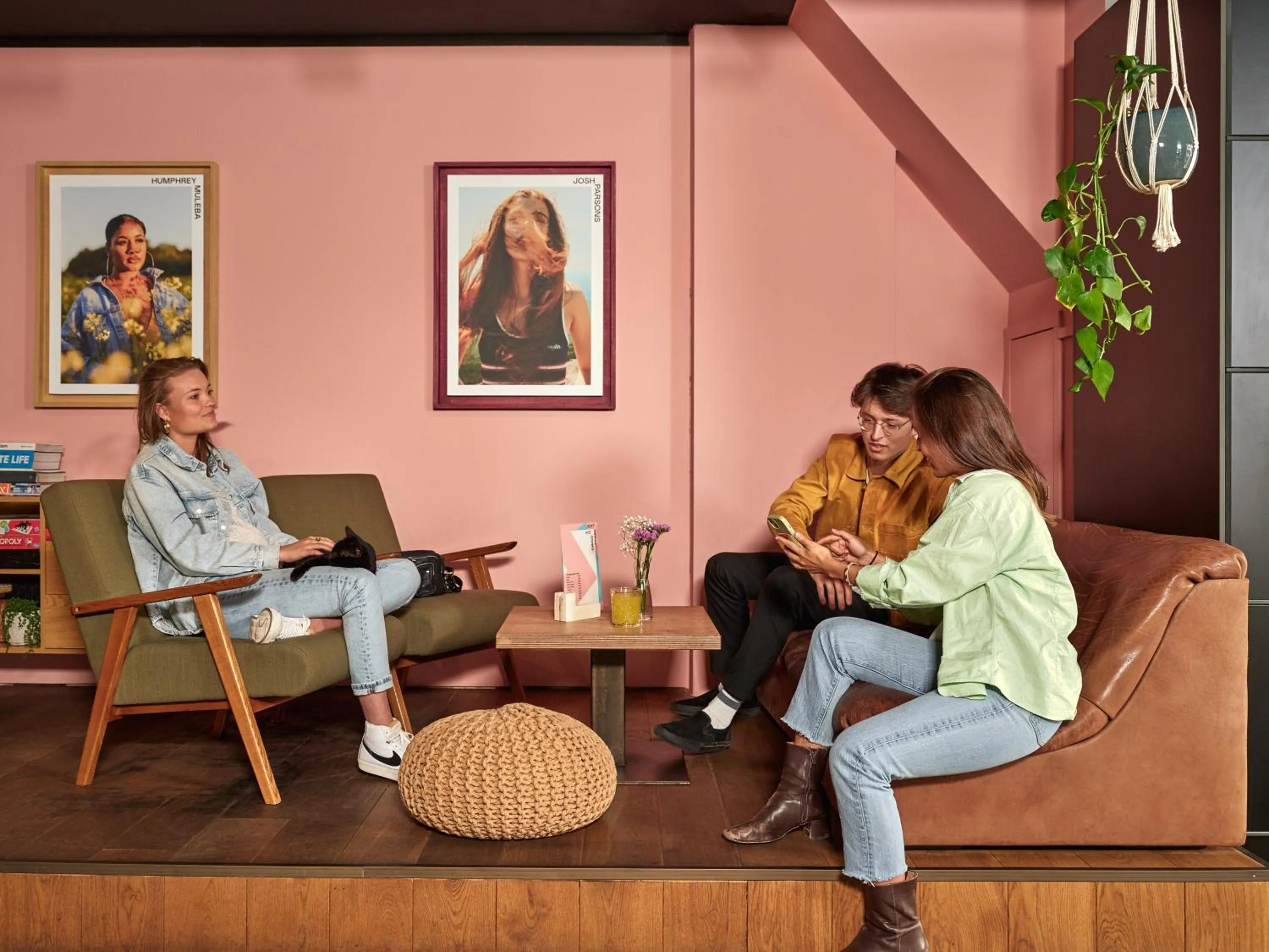 People in CityHub Amsterdam