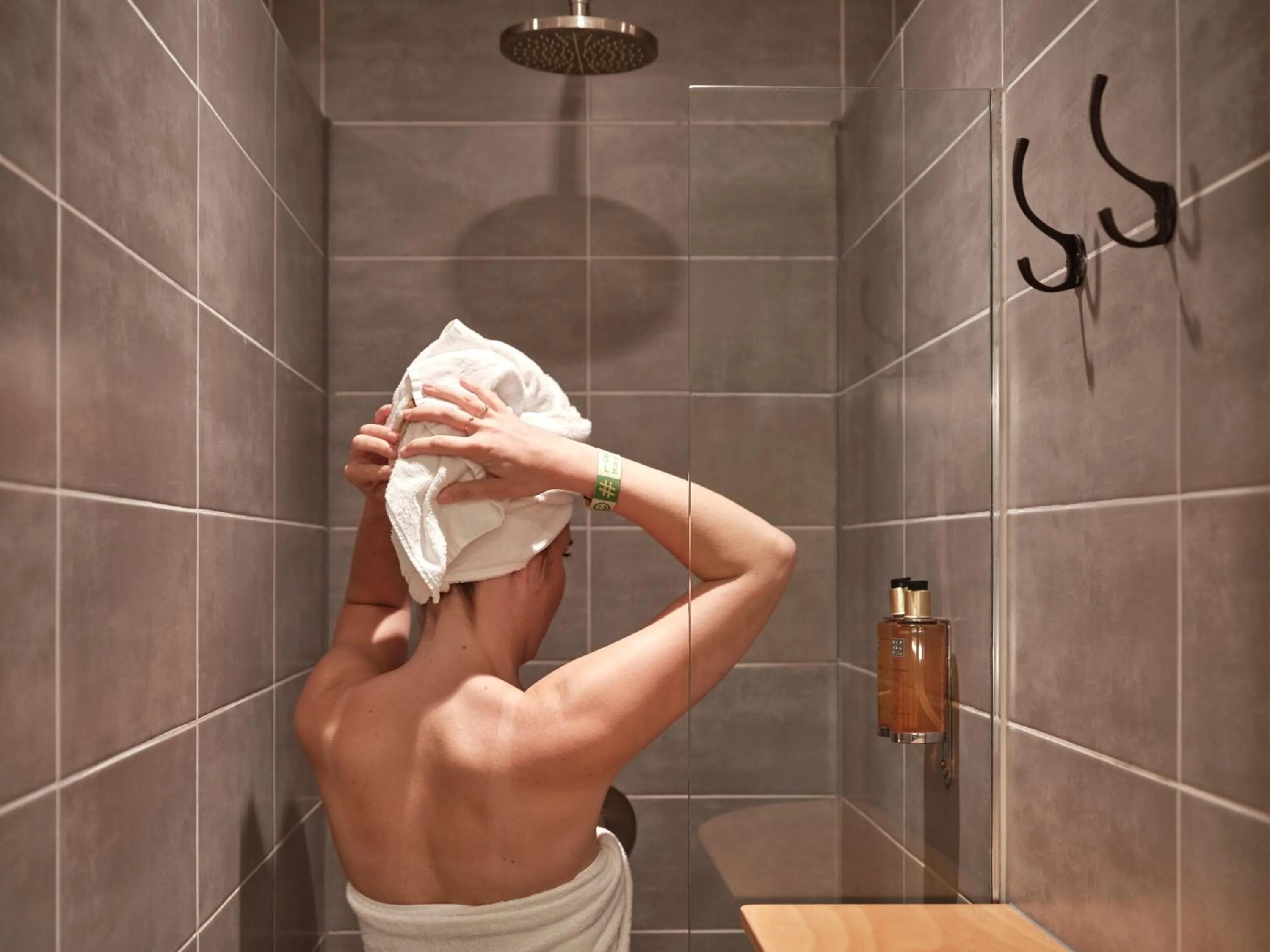 Shower in CityHub Amsterdam