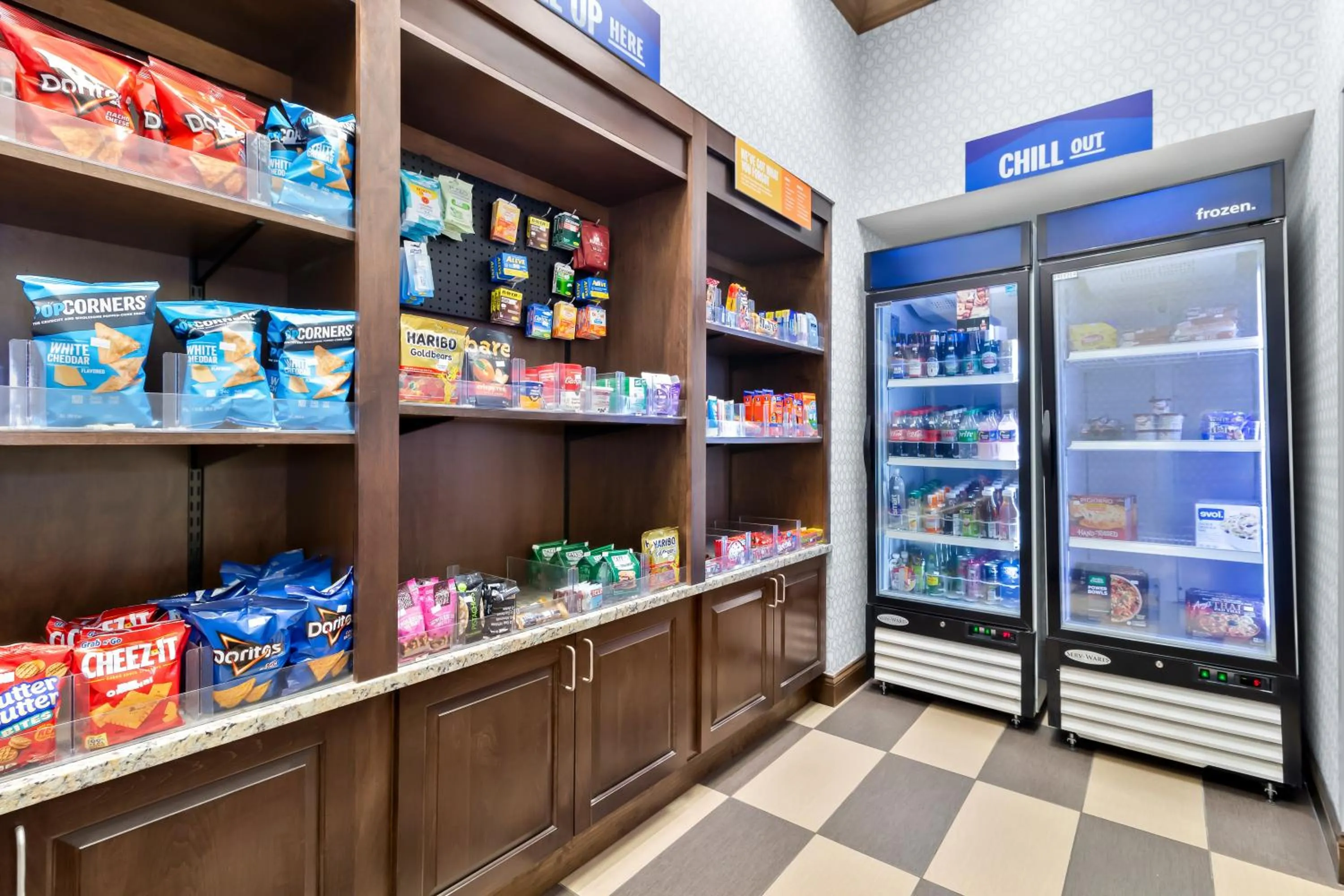 Supermarket/grocery shop in Hampton Inn & Suites - Hartsville, SC