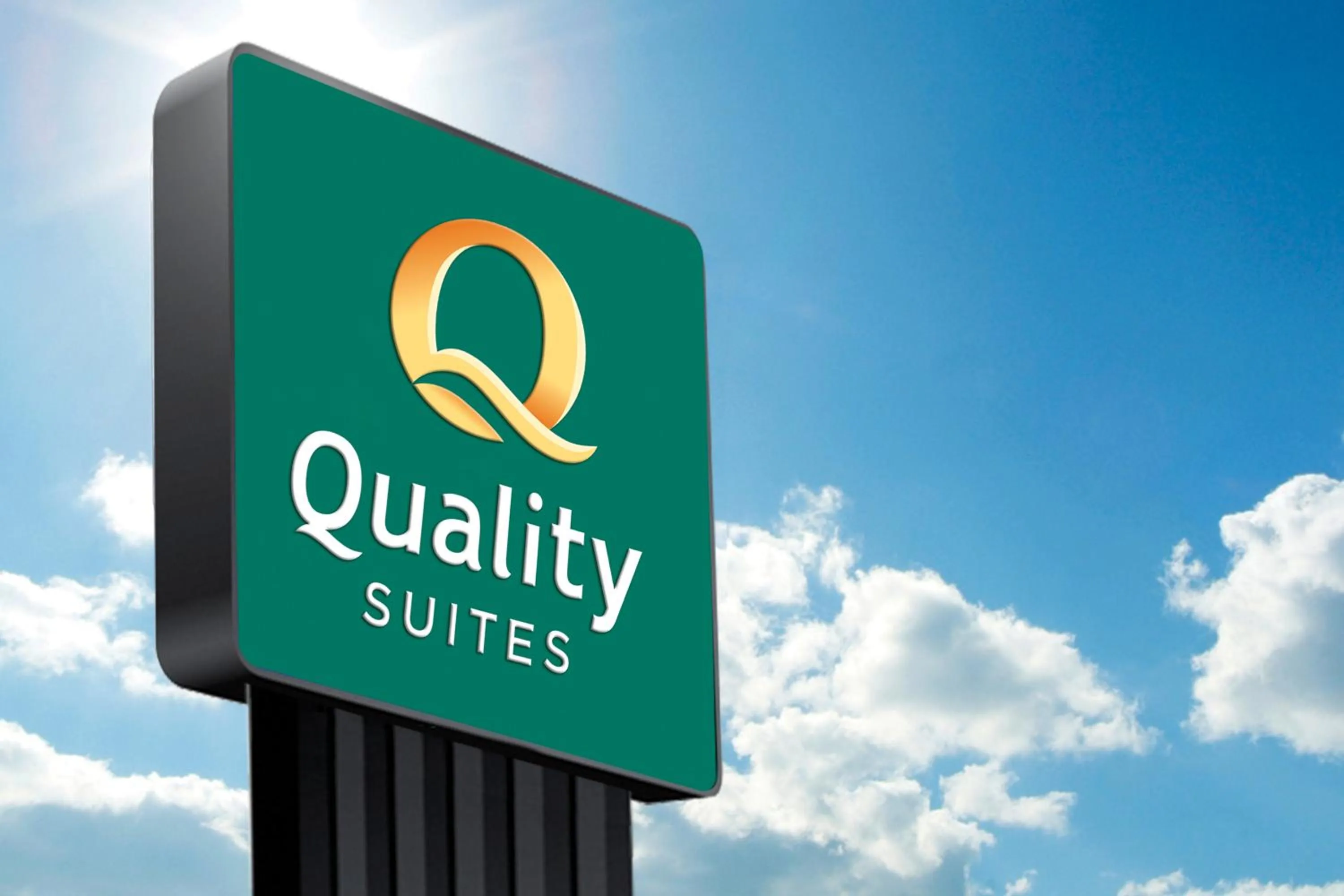 Property logo or sign in Quality Aparthotel Dinan