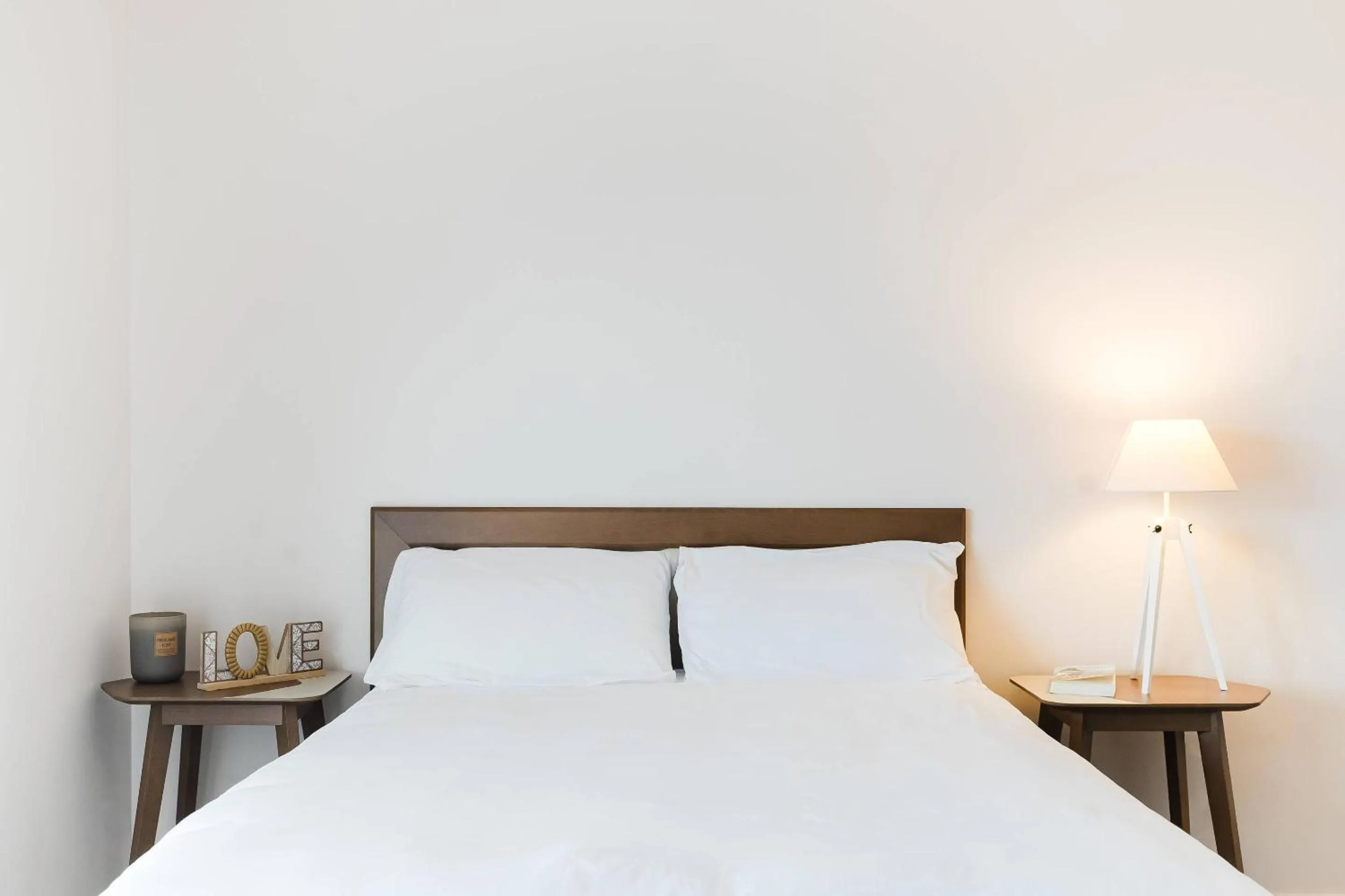 Bed in Quality Aparthotel Dinan