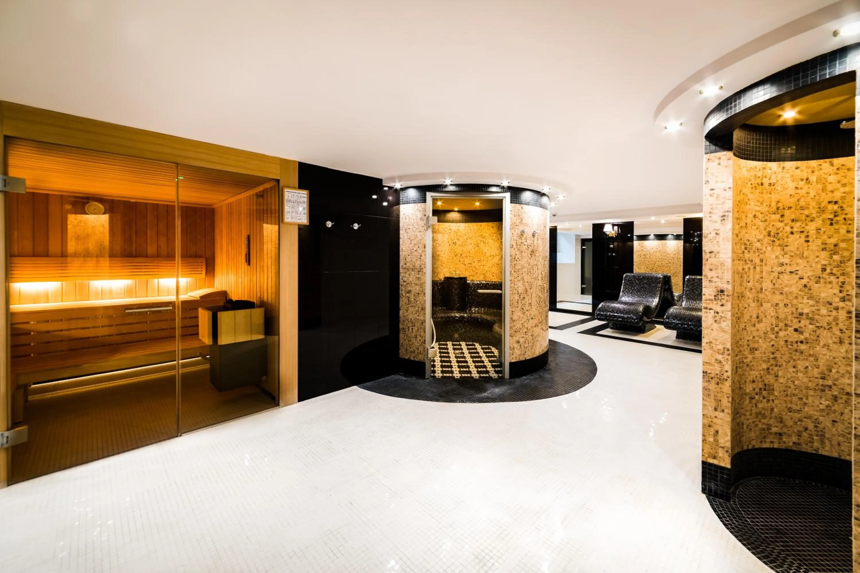 Fitness centre/facilities, Bed in Hotel Dana Business & Conference