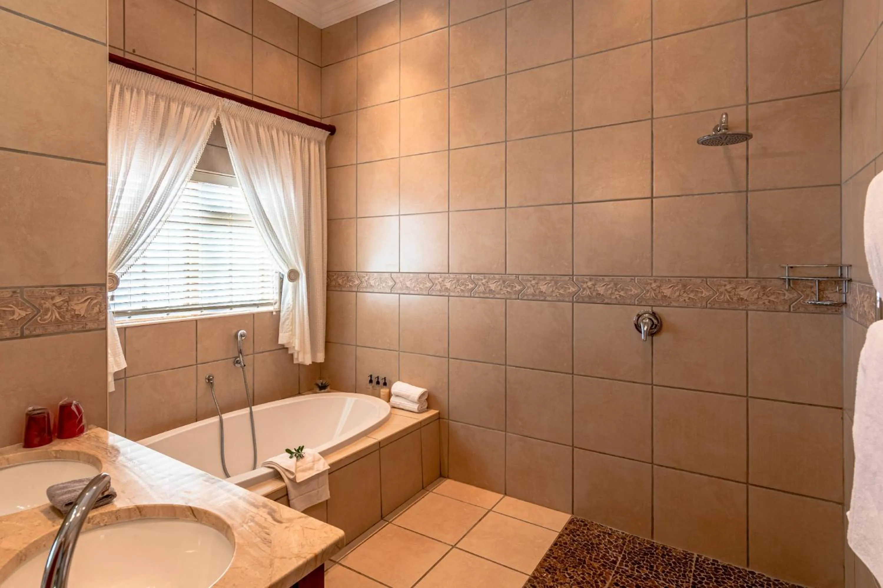 Bathroom in Mooiplaas Guesthouse