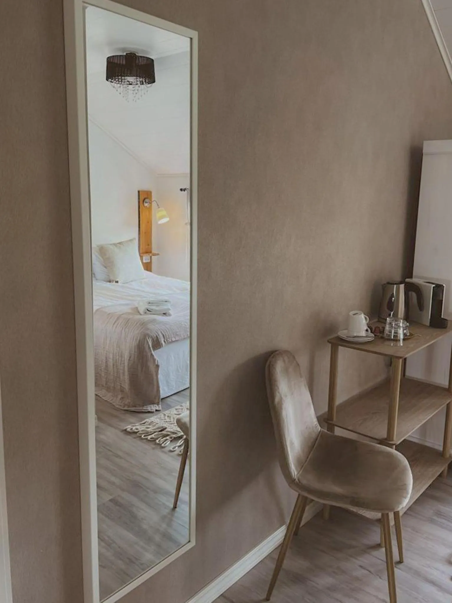 Bed in Aurora Estate