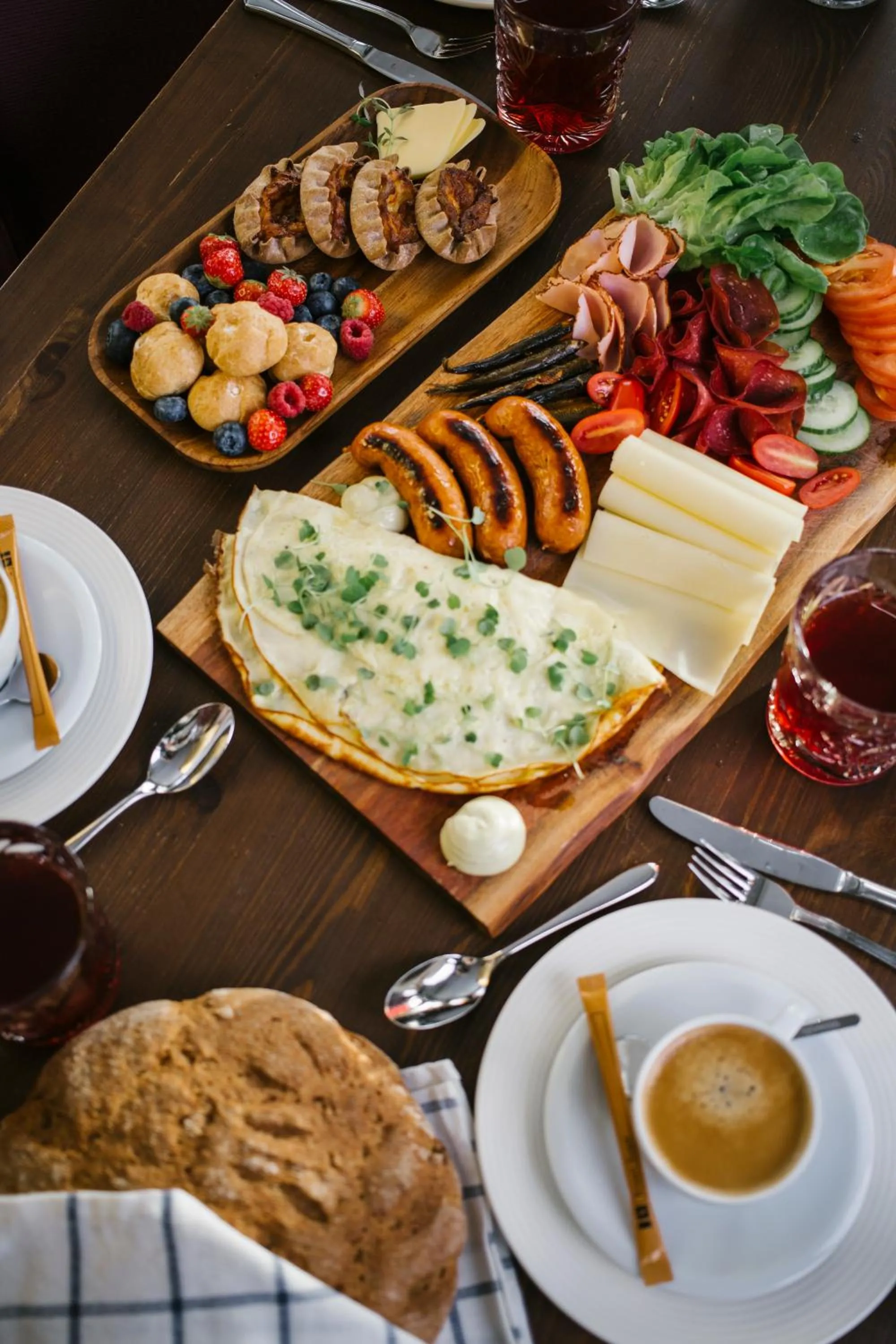 Food close-up in Aurora Estate