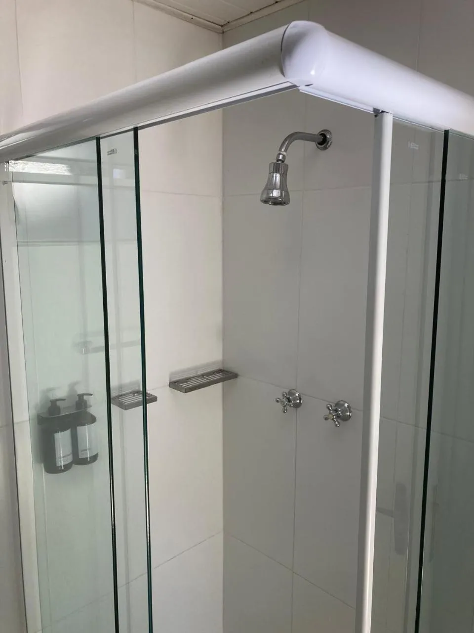 Shower in Pousada Vila Tio Lé