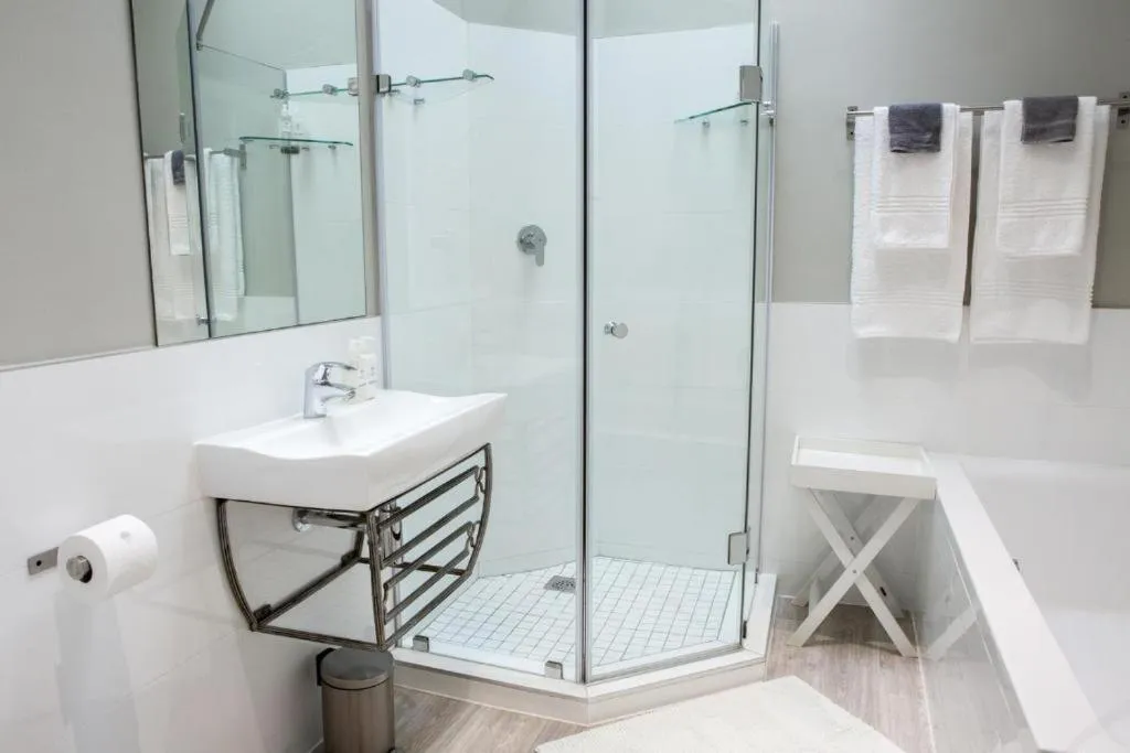 Shower in Summerwood Guest House