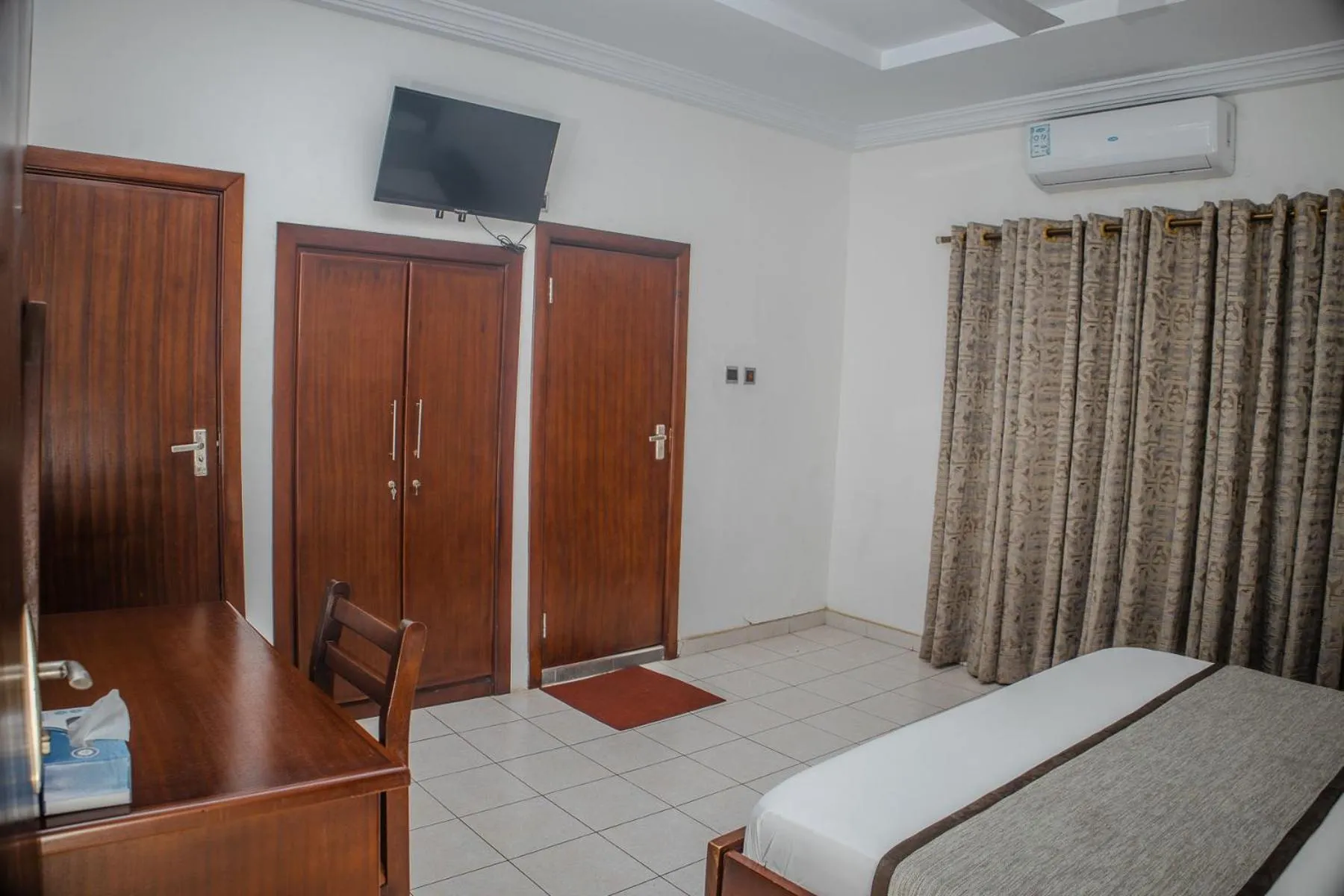 Bed in Stadium Hotel