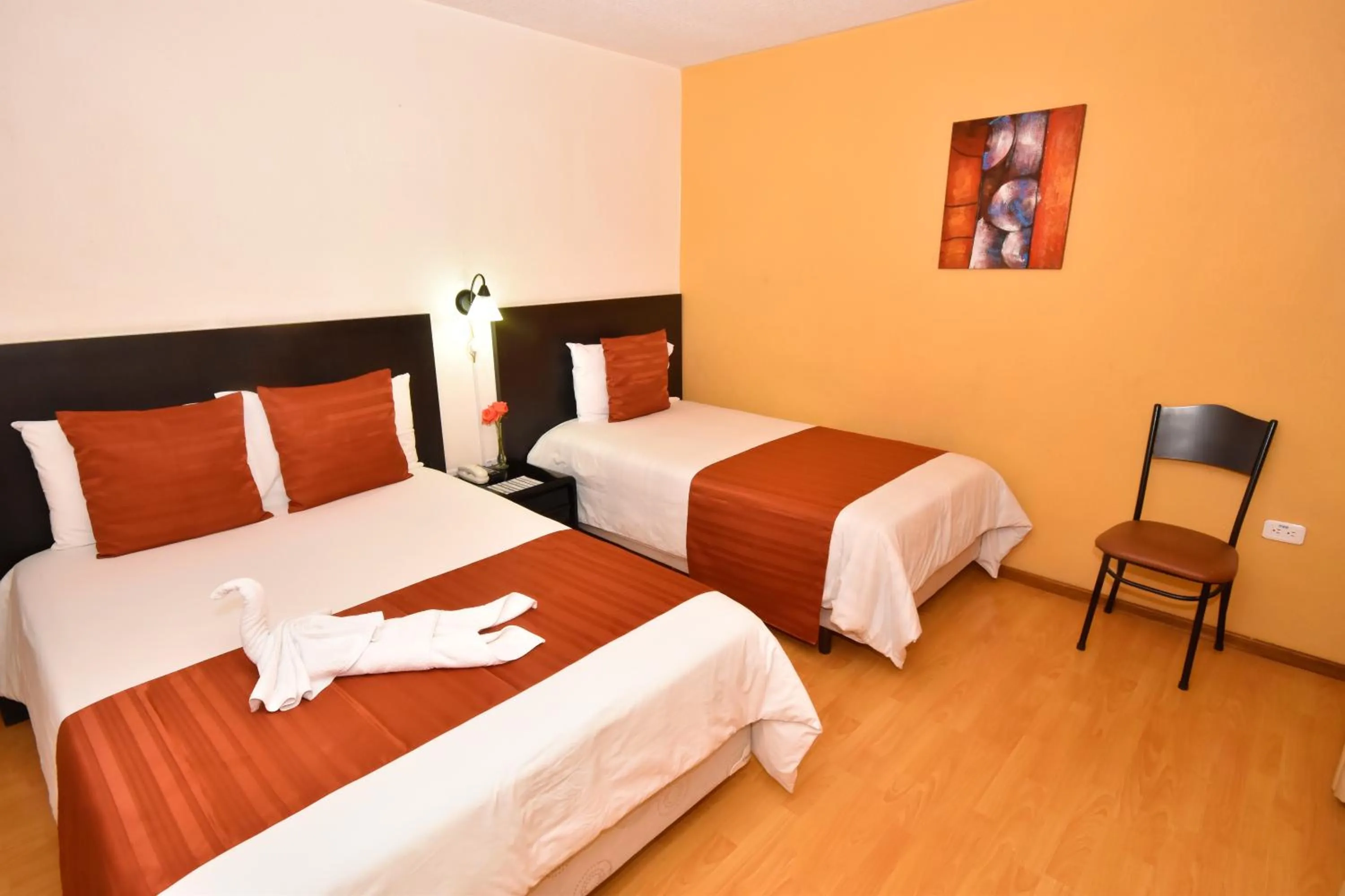 Bedroom, Bed in Hotel Montecarlo