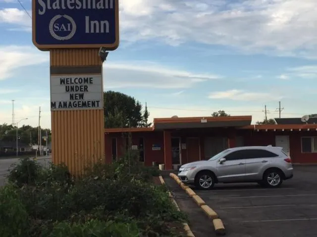 Statesman Inn