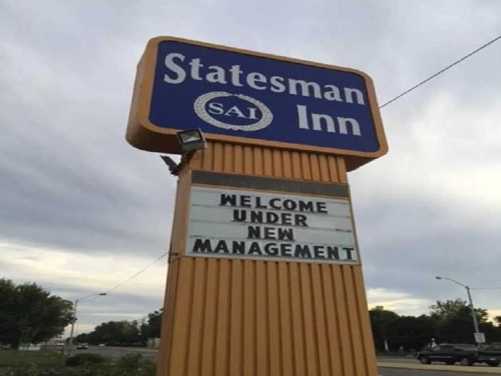 Statesman Inn