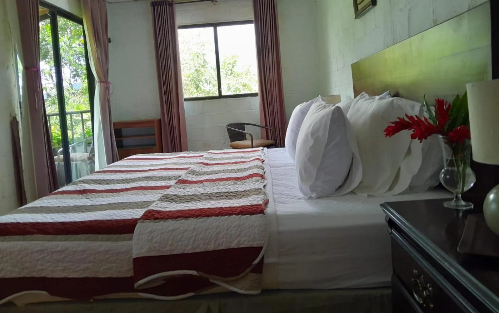 Bed in Hosteria Florecer