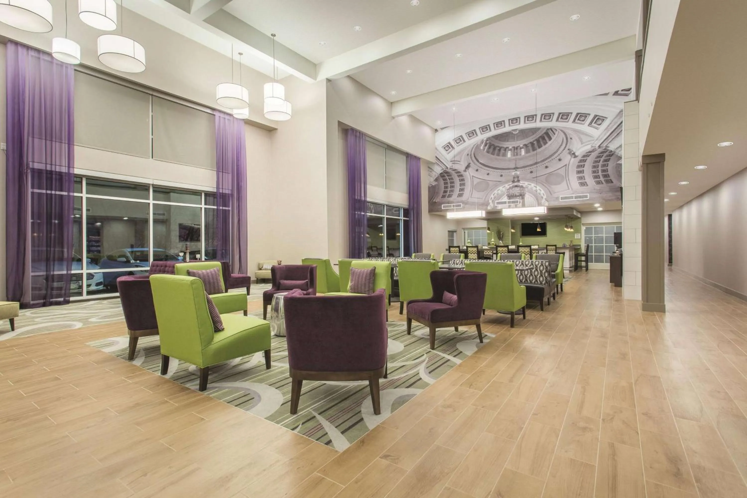 Lobby or reception in La Quinta by Wyndham Tumwater - Olympia