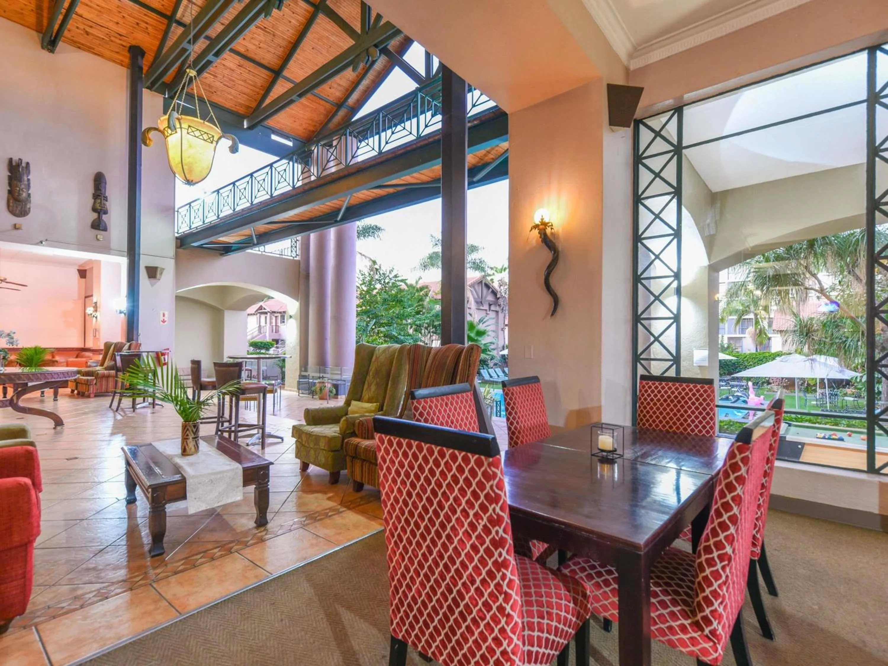 Restaurant/places to eat in Mercure Hotel Nelspruit