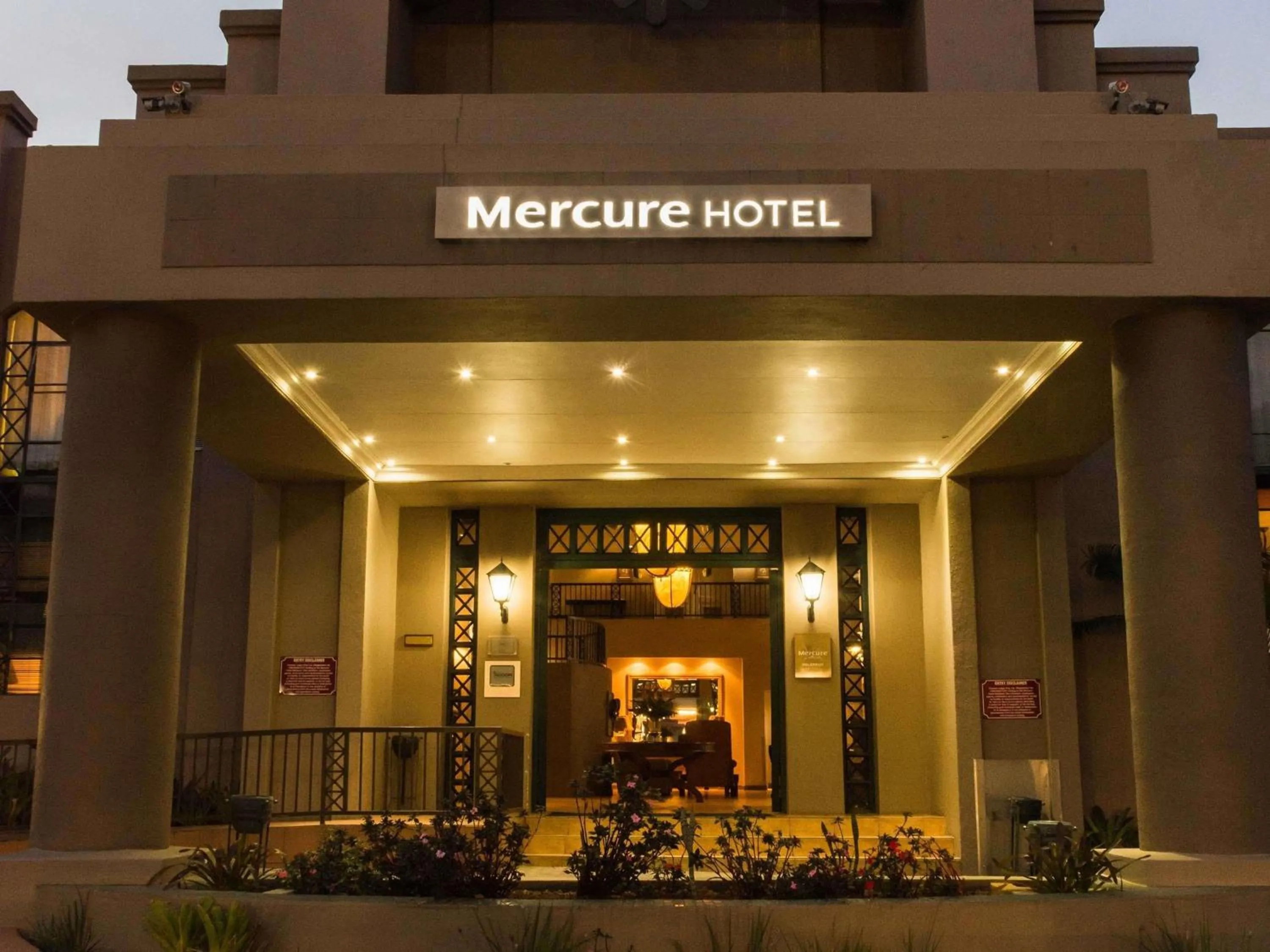 Property building in Mercure Hotel Nelspruit