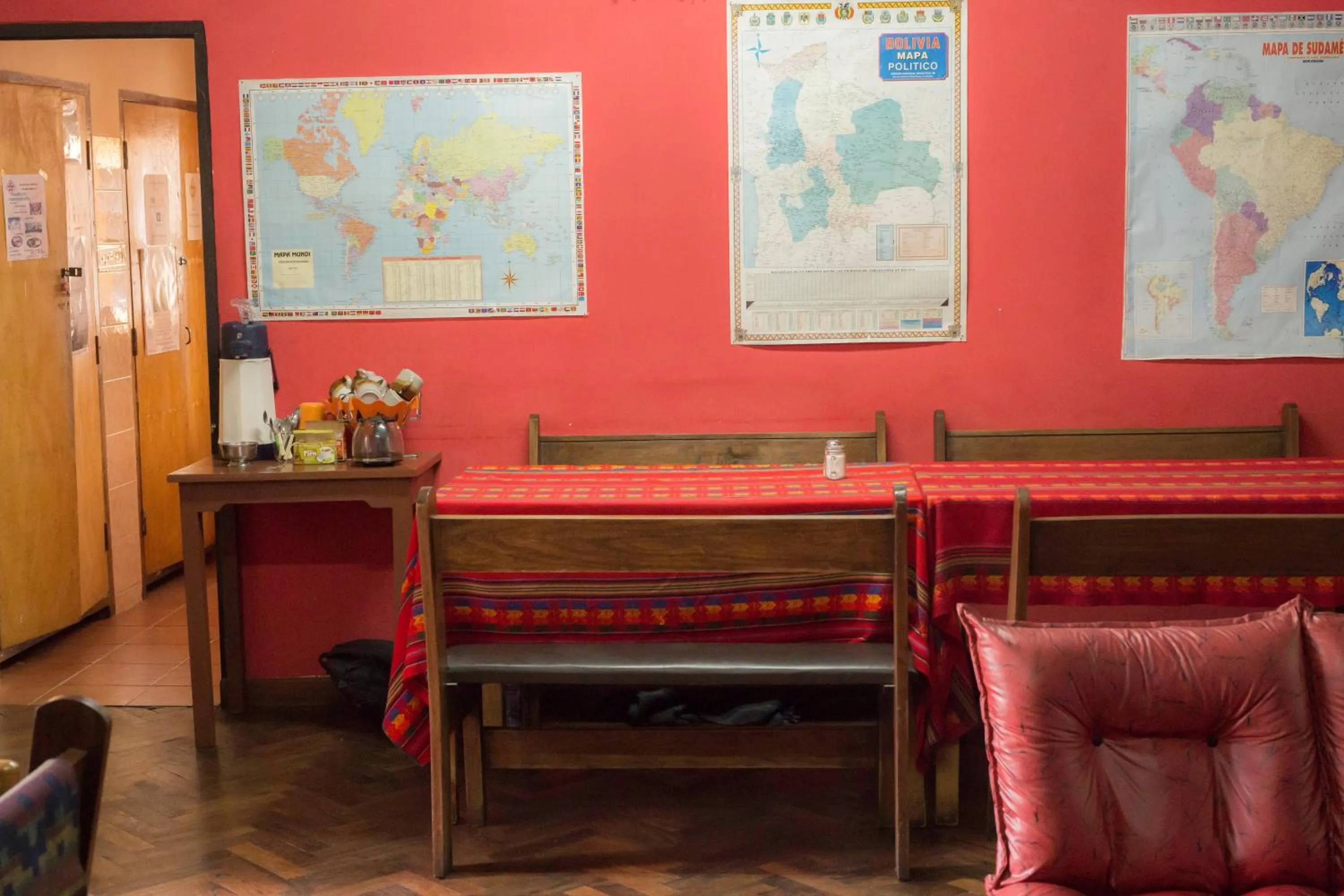 Area and facilities in Colors House