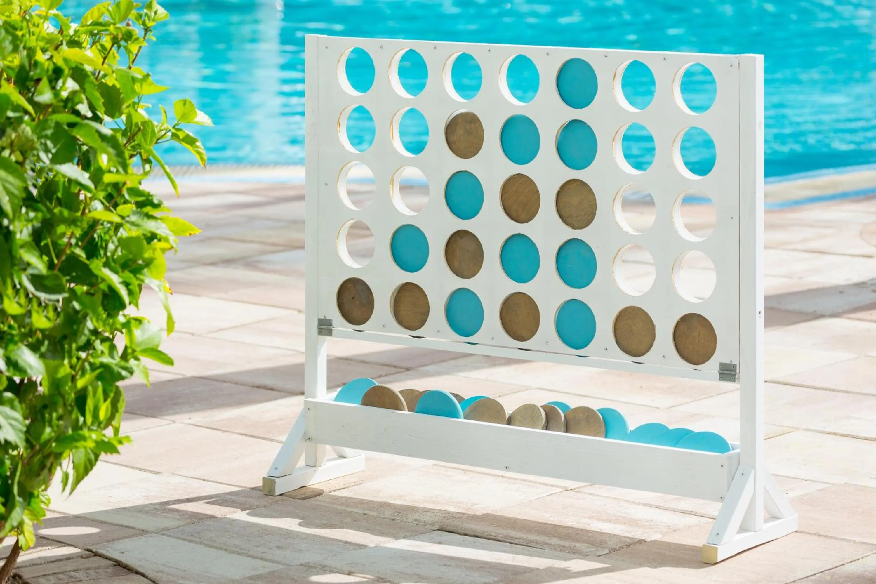 Swimming pool in Blue Flamingo Resort Key West