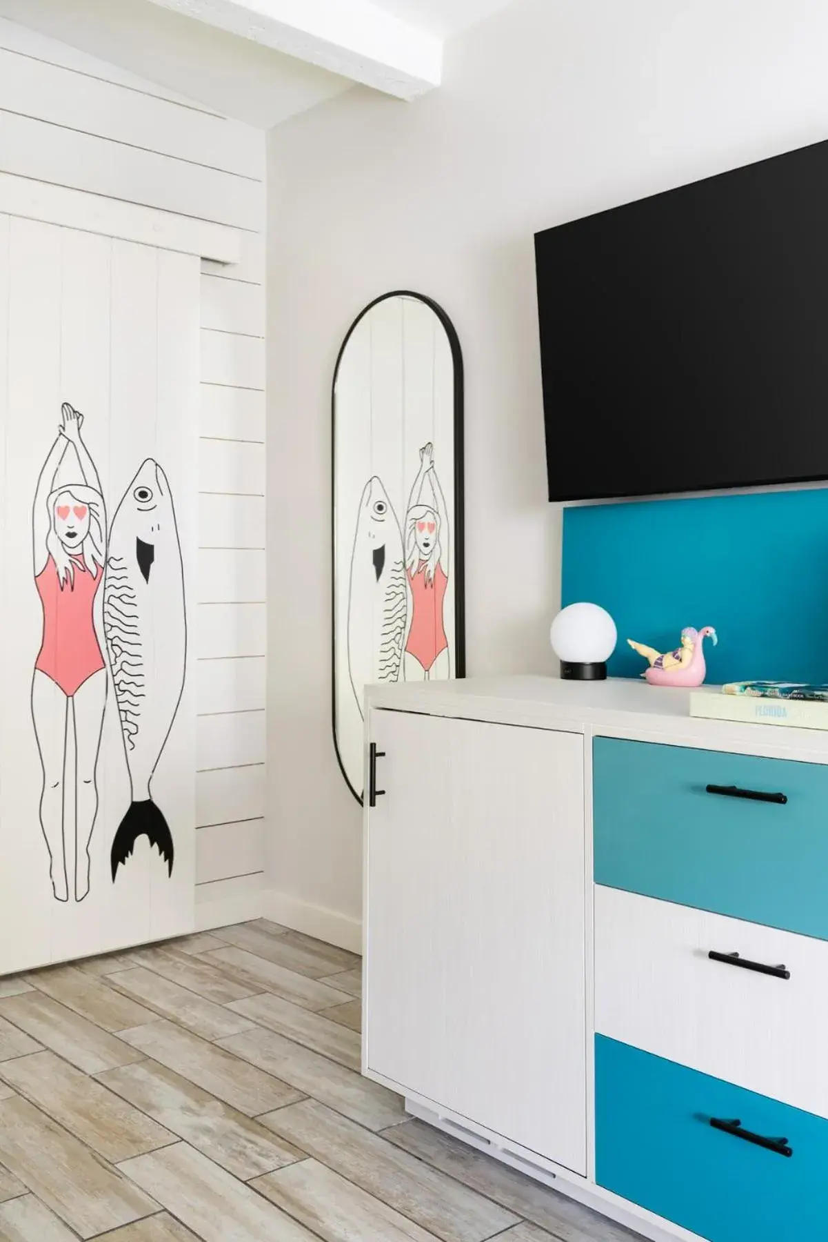 Pool View King -Newly Renovated in Blue Flamingo Resort Key West Pool View King -Newly Renovated in Blue Flamingo Resort Key West