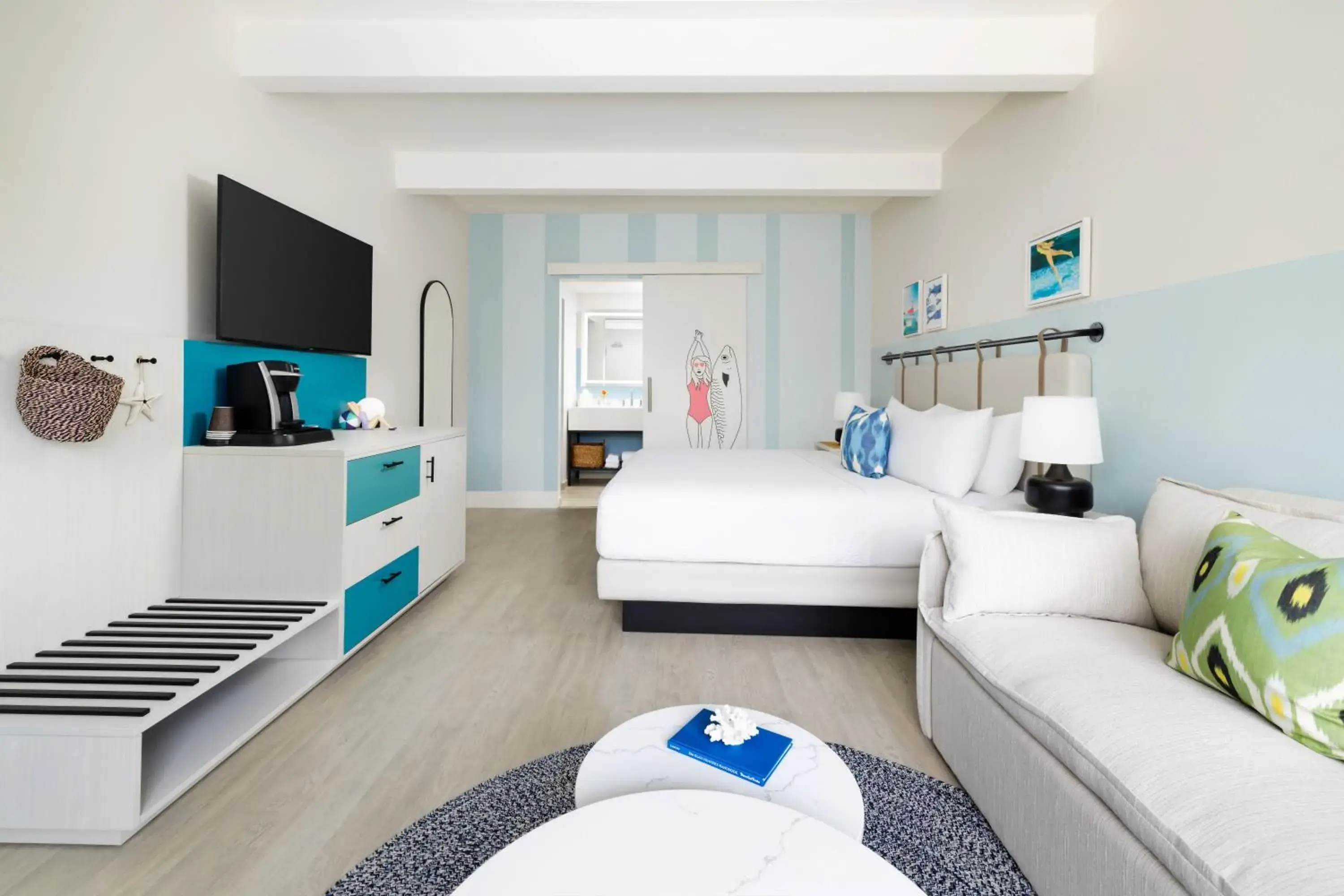 One King Bed in Blue Flamingo Resort Key West One King Bed in Blue Flamingo Resort Key West