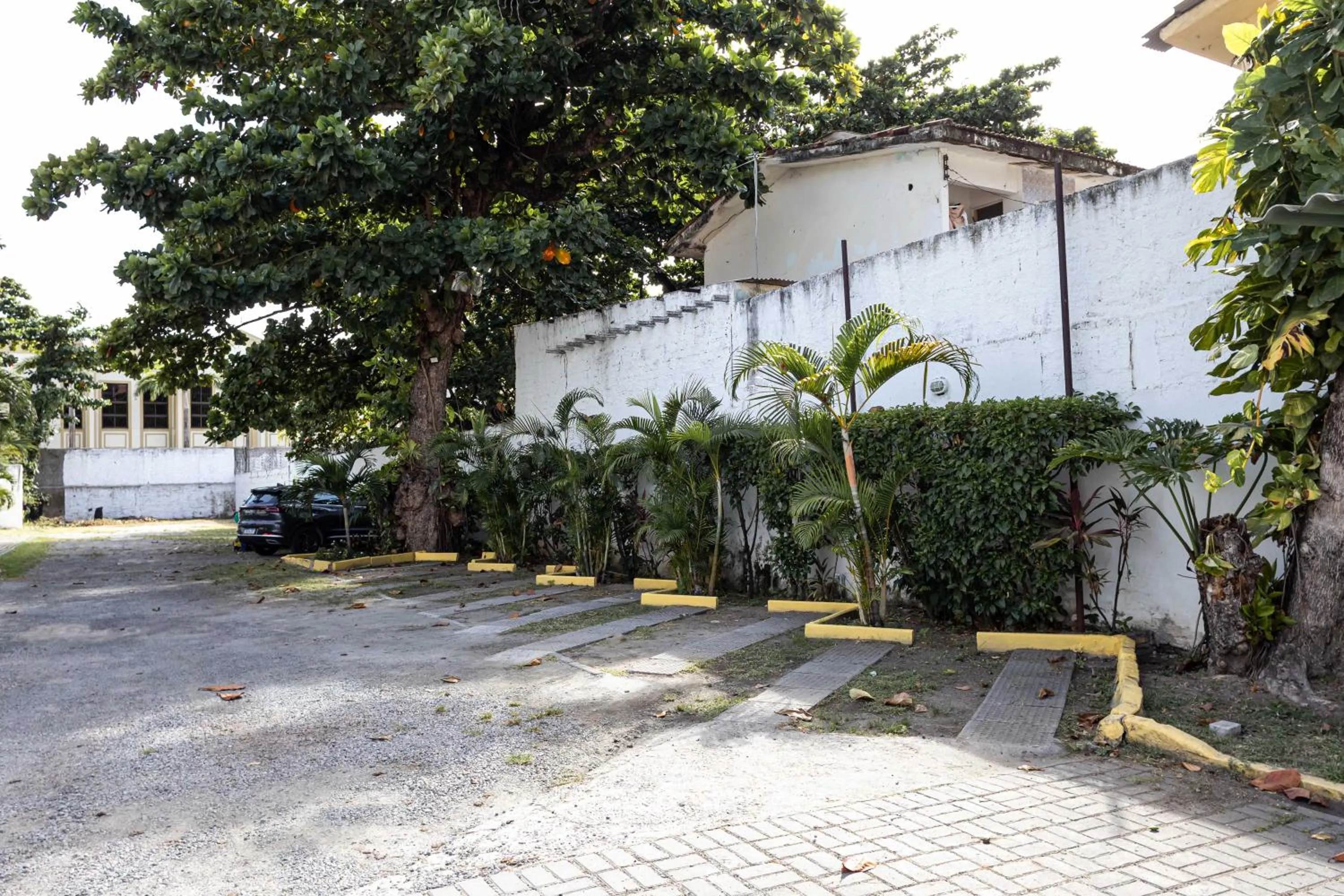 Parking in Scenarium Hotel