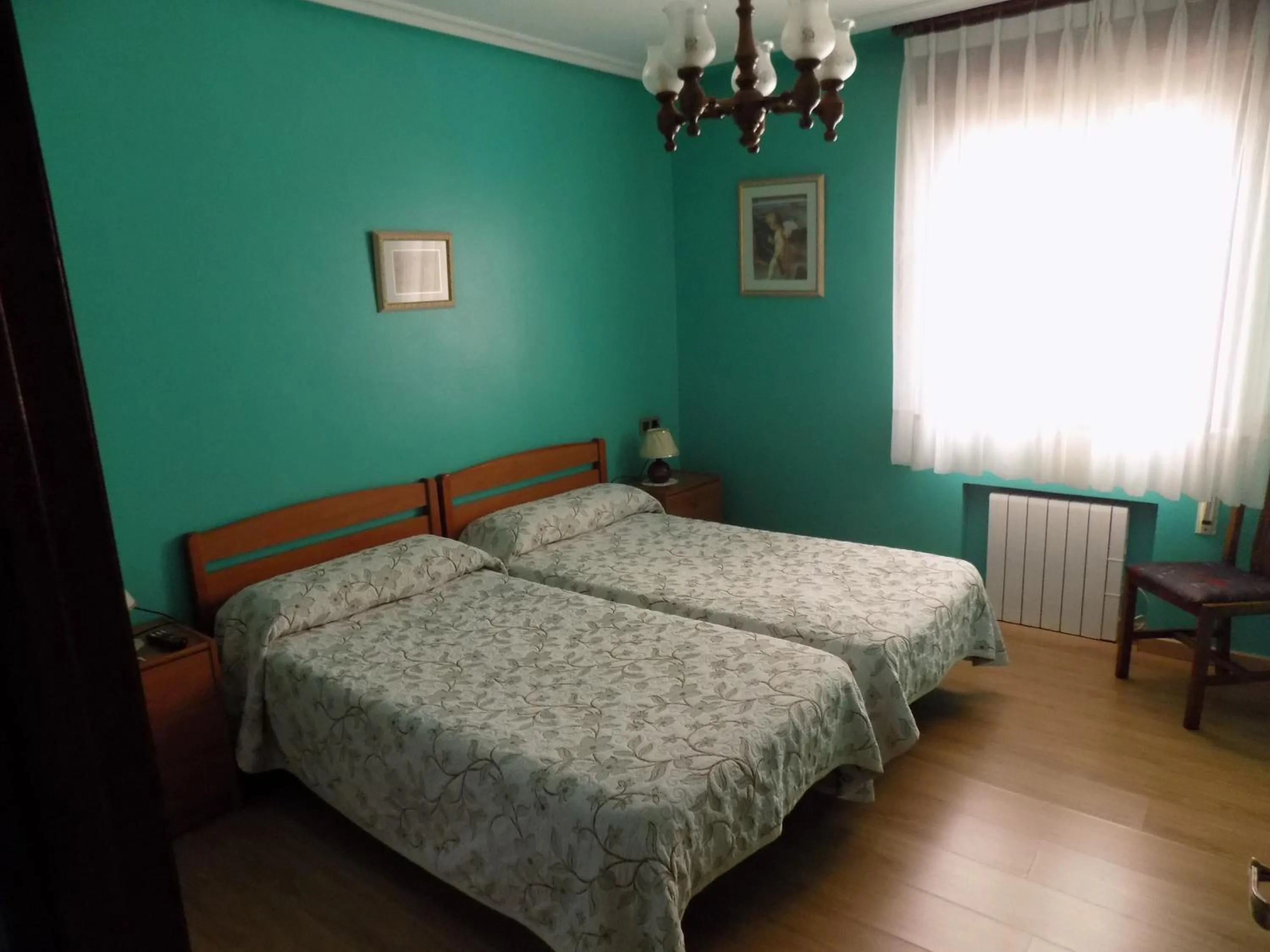 Photo of the whole room in Hotel Imperial