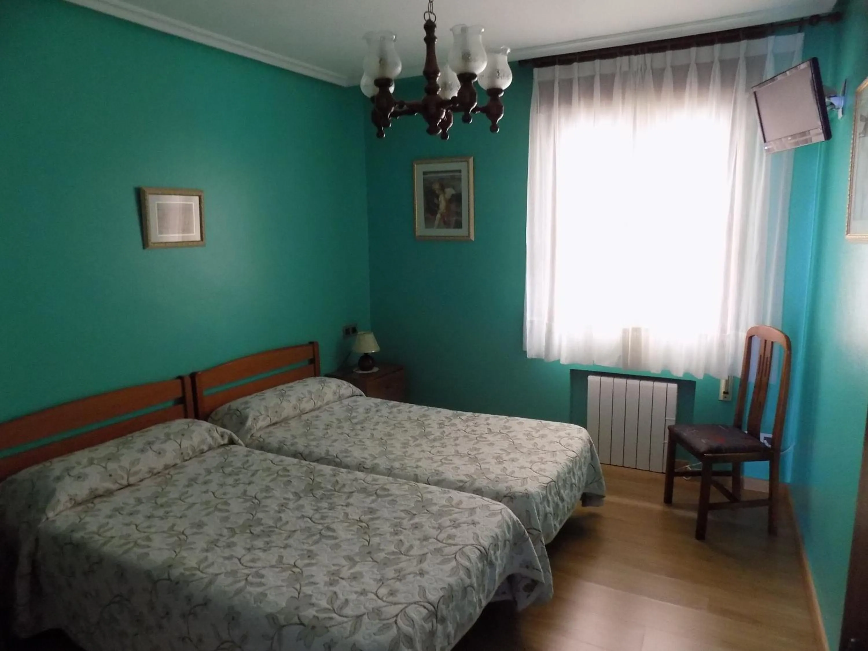 Photo of the whole room in Hotel Imperial