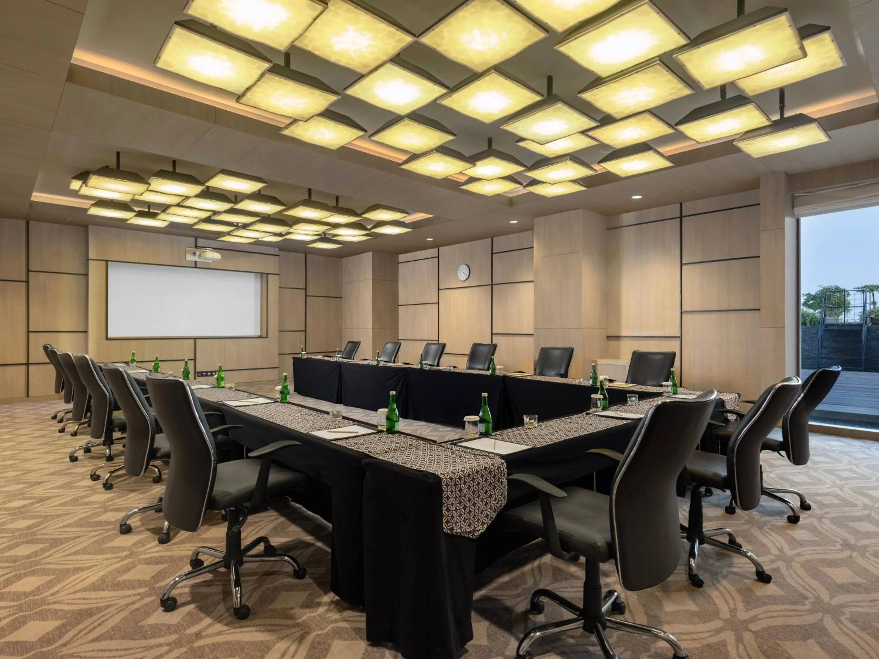 Meeting/conference room in Alila Solo