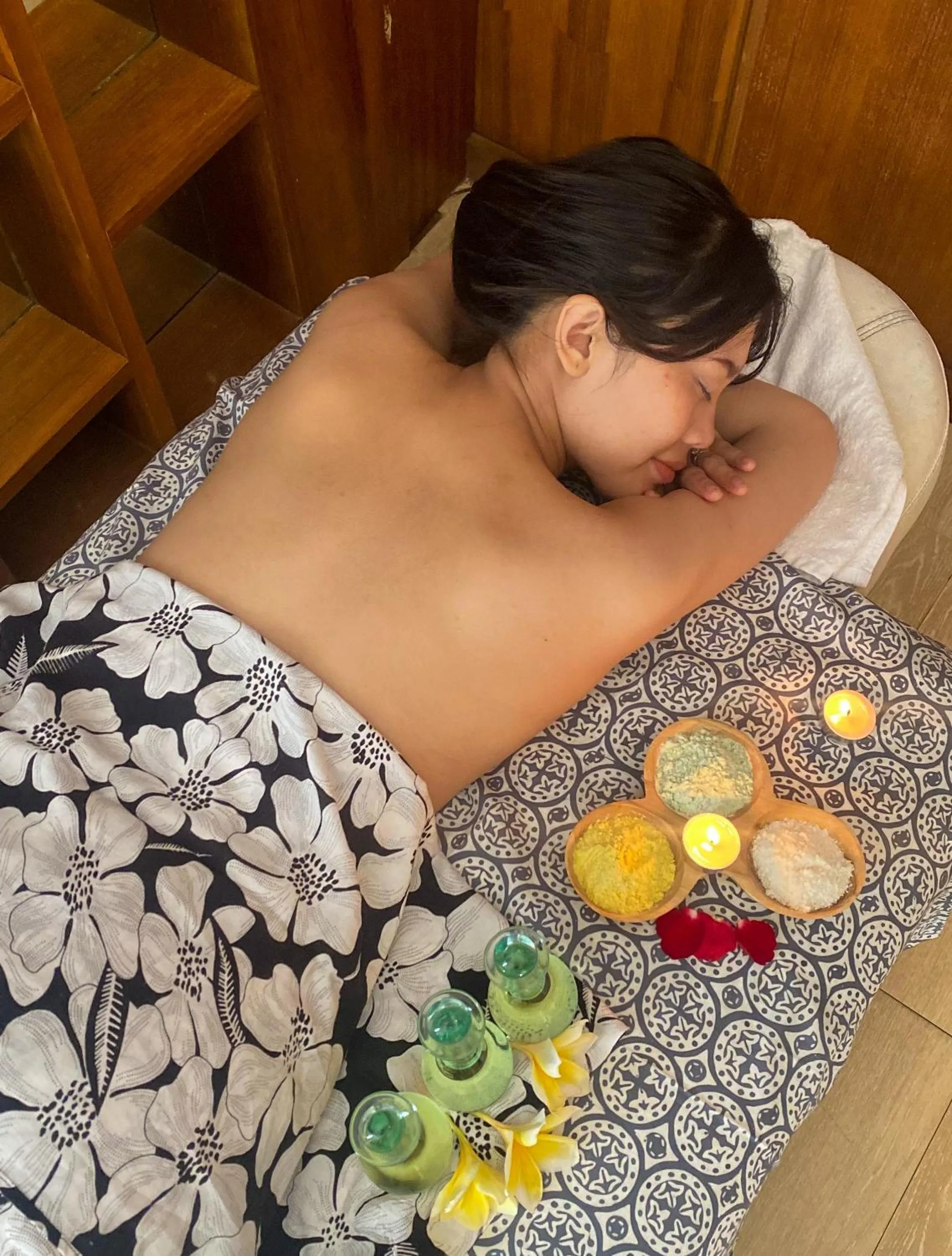 Massage in The Leaf Jimbaran