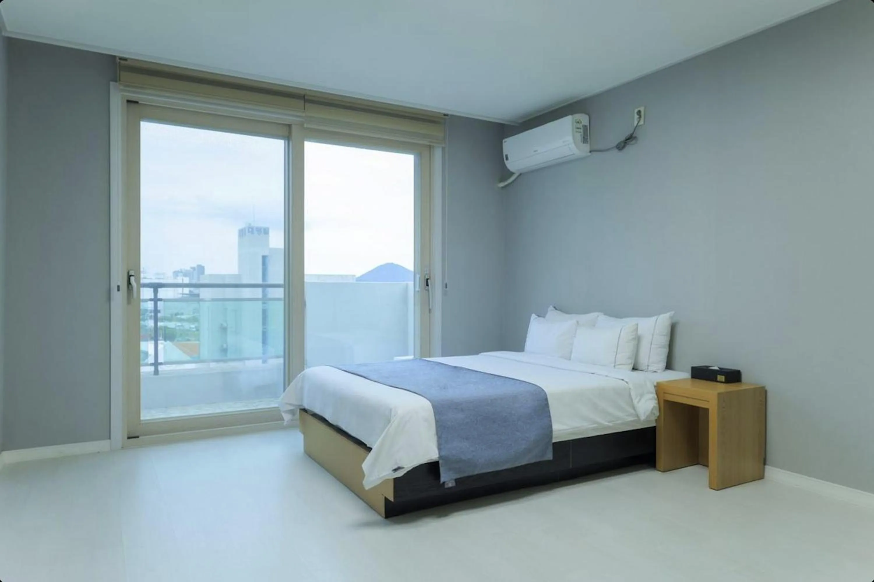 Bed in Yeosu Hotel Zava