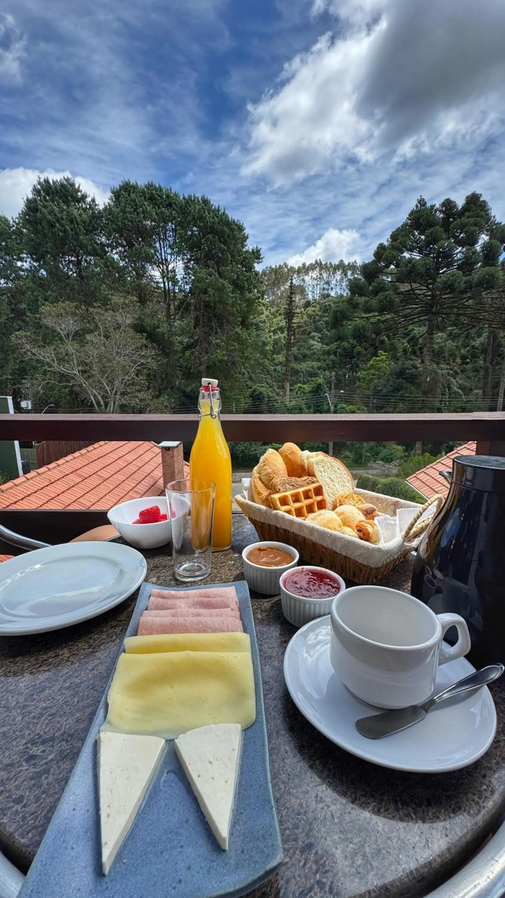 Breakfast in Chalés Leopoldo em Monte Verde