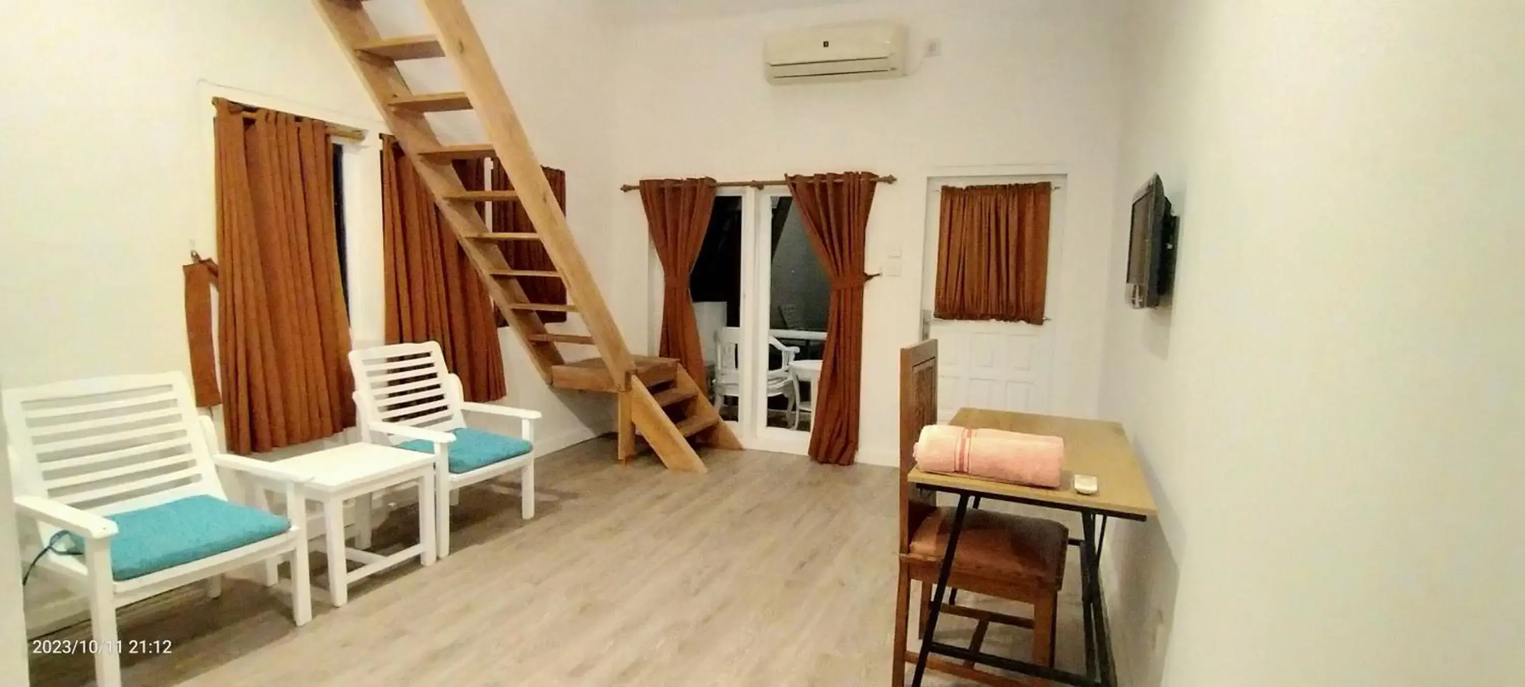 Deluxe Twin Room in Spear Beach House Deluxe Twin Room in Spear Beach House