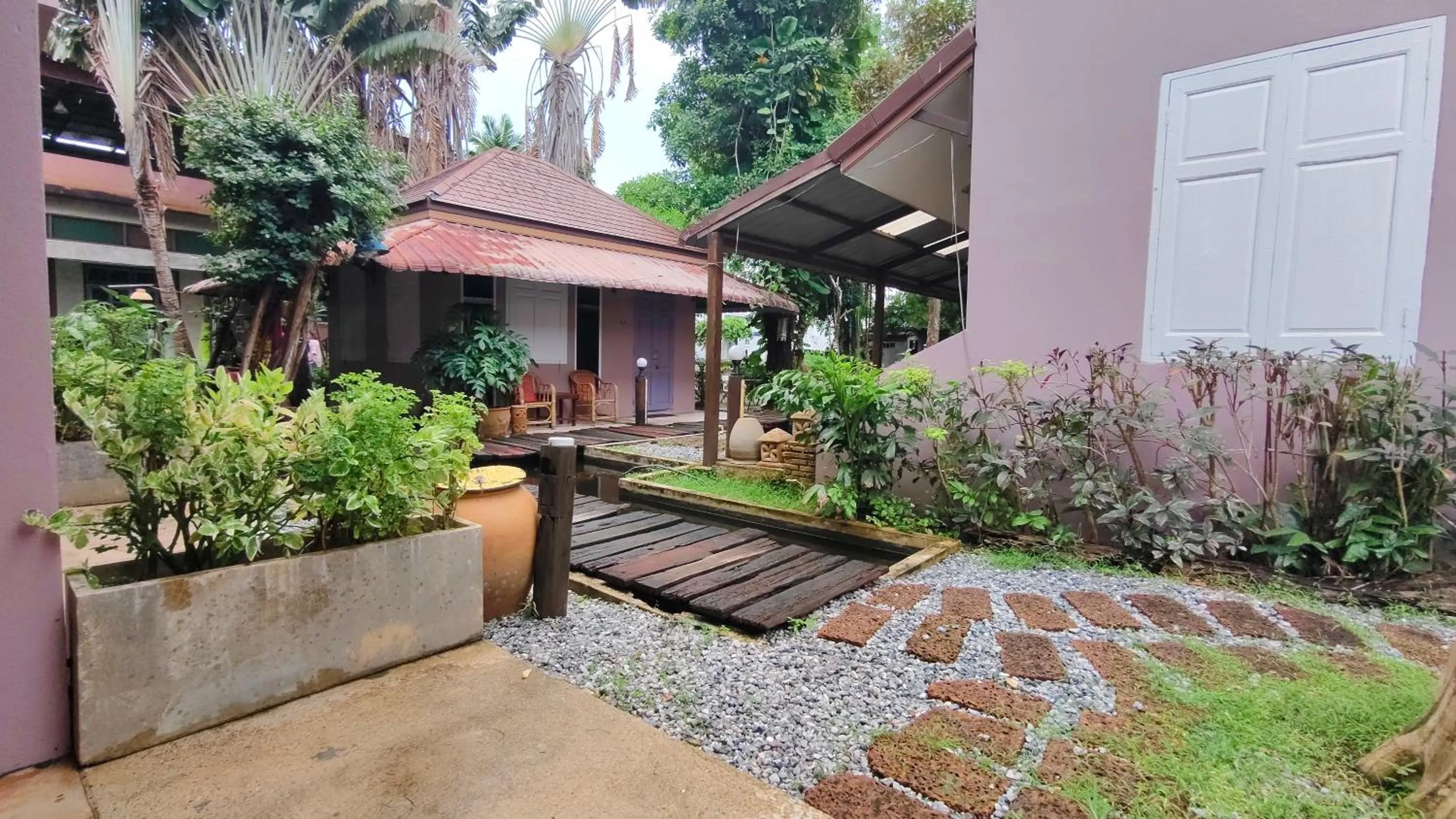 Patio in Baan Toom Village and Resort