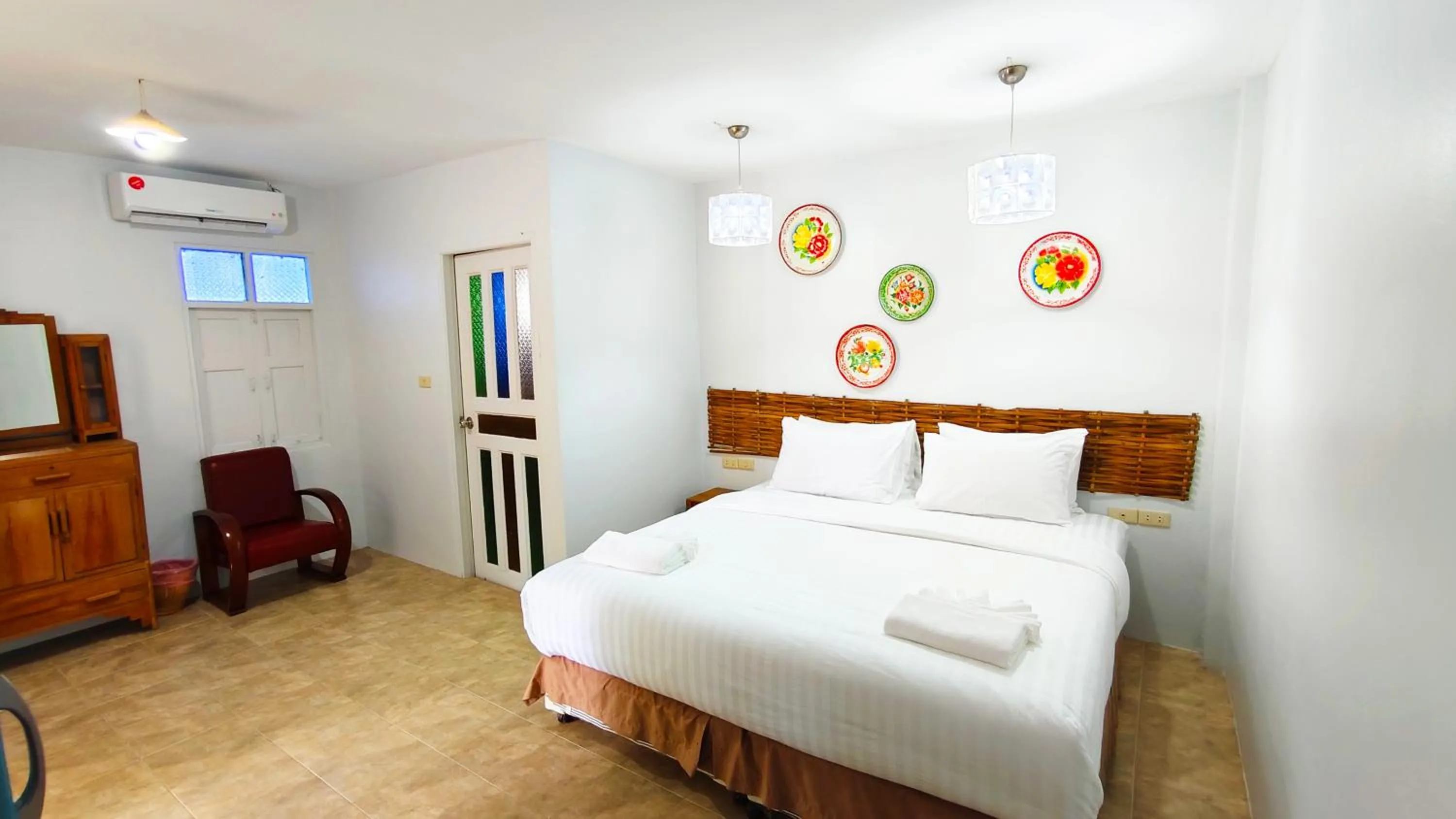 Bedroom, Bed in Baan Toom Village and Resort