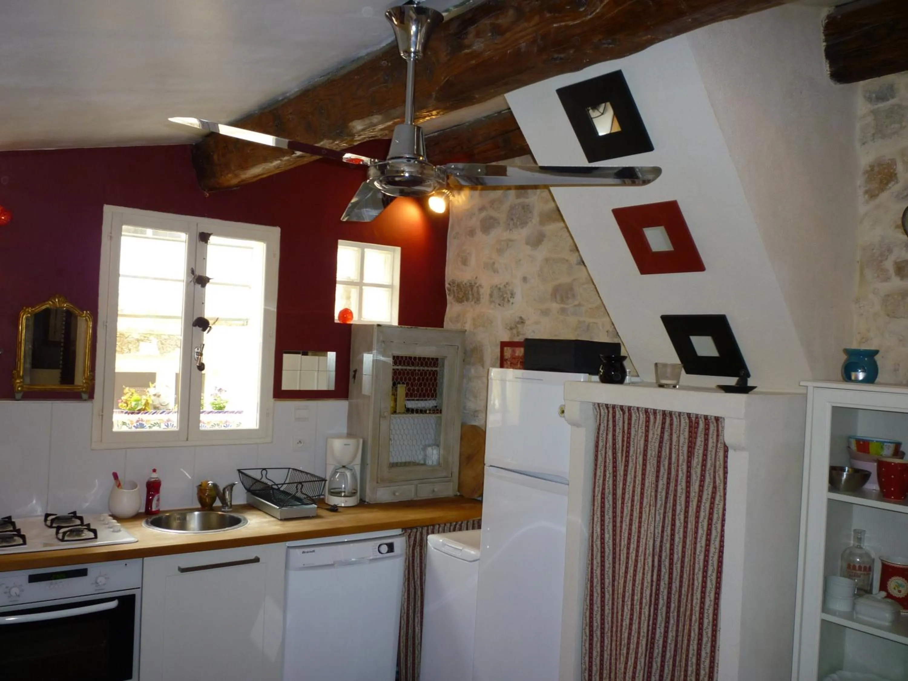 Kitchen or kitchenette in Le Duplex de Lapparan