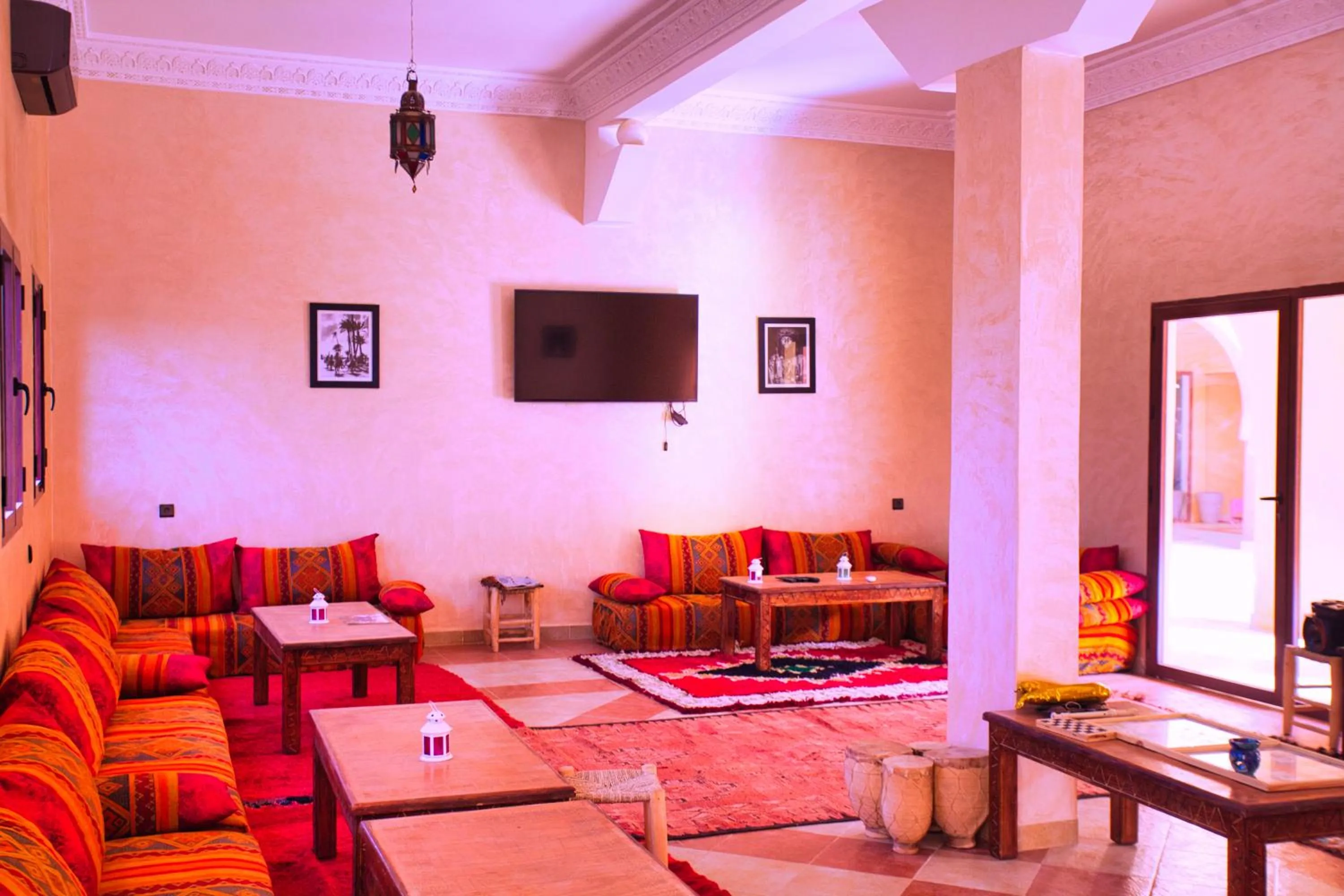Property building in Hotel Berber Palace Merzouga