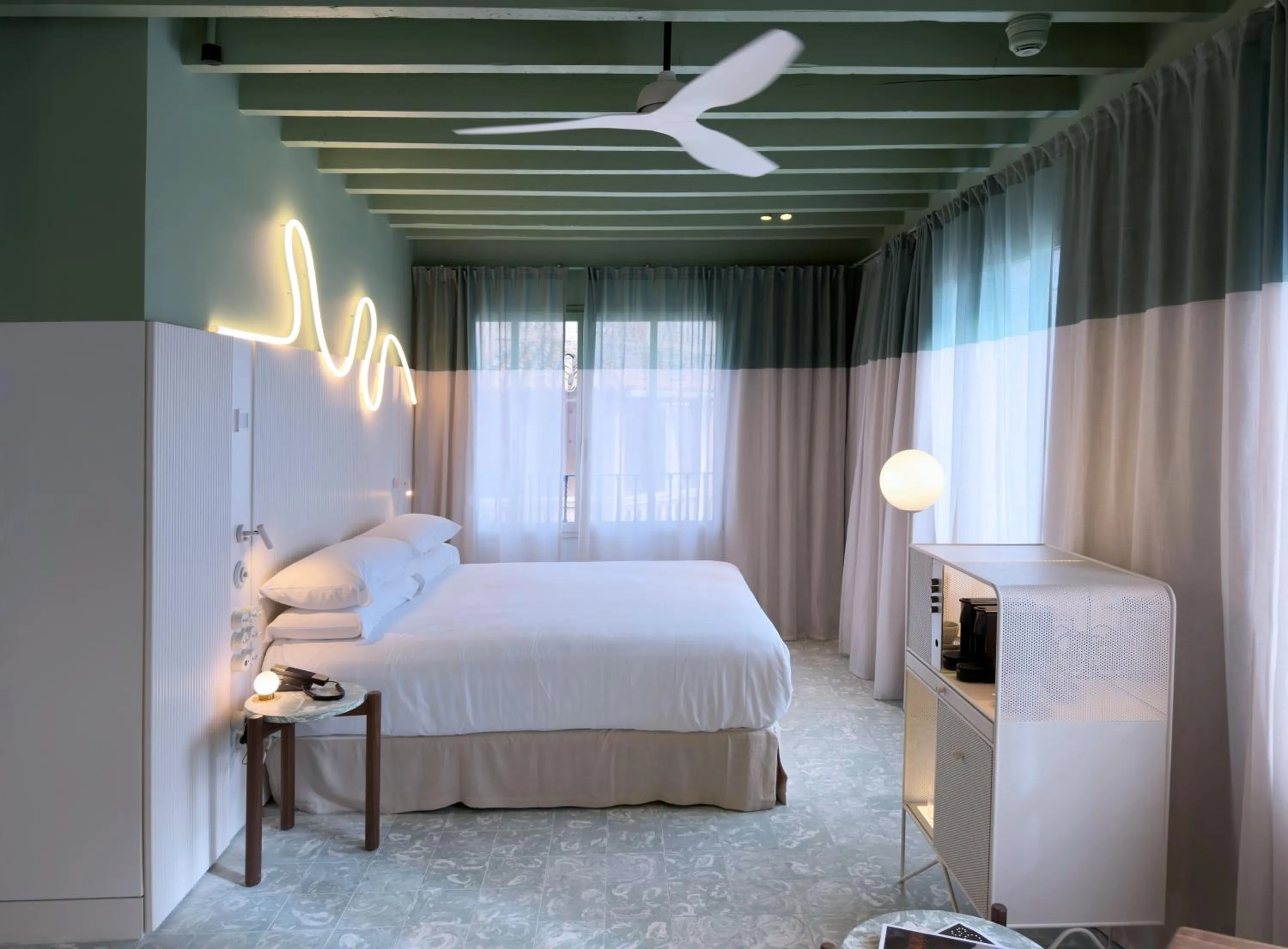 Bed in Terreno Barrio Hotel