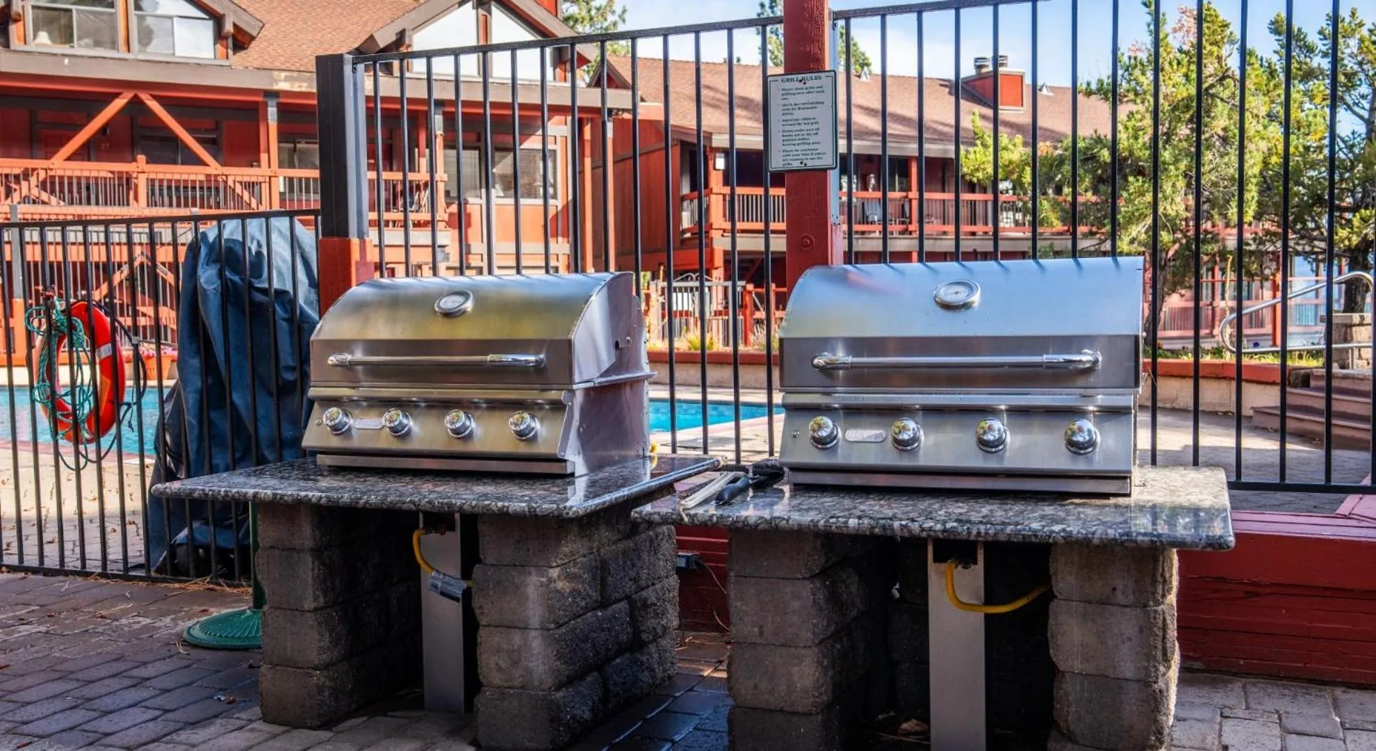 BBQ facilities in Tahoe Edgelake Beach Club