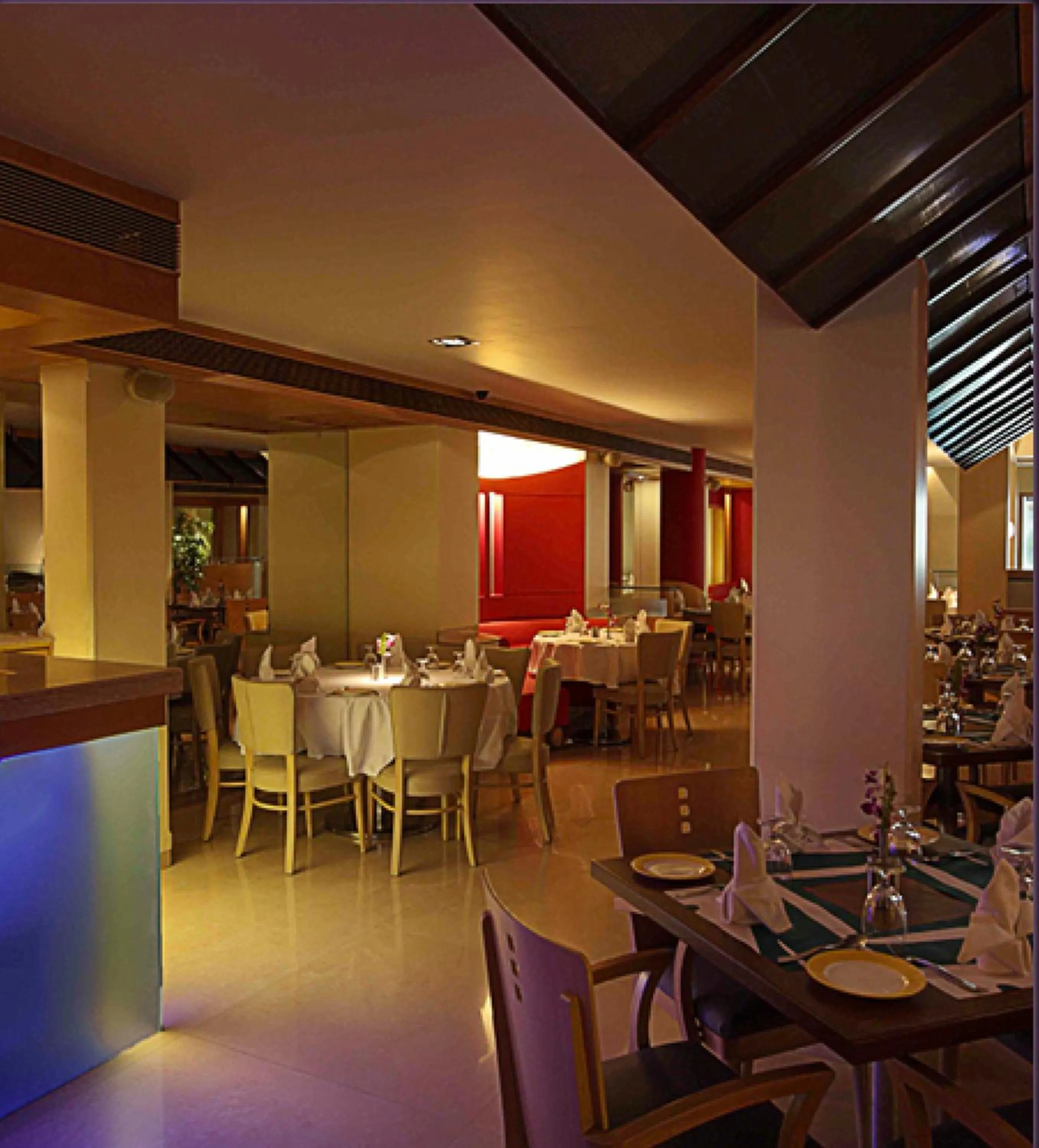 Restaurant/places to eat in The Royal Orchid Hotel, Chembur