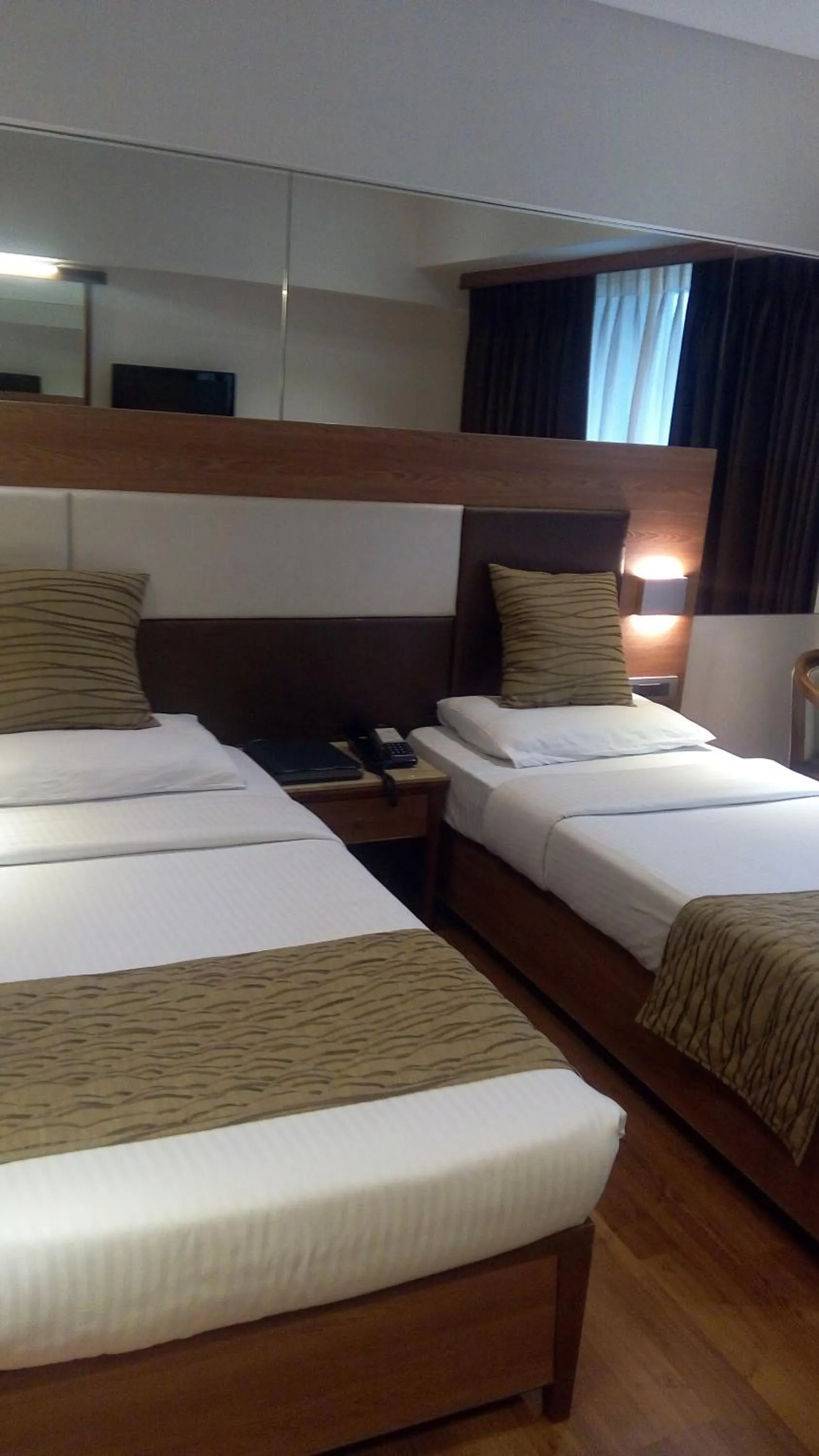 Bedroom, Bed in The Royal Orchid Hotel, Chembur