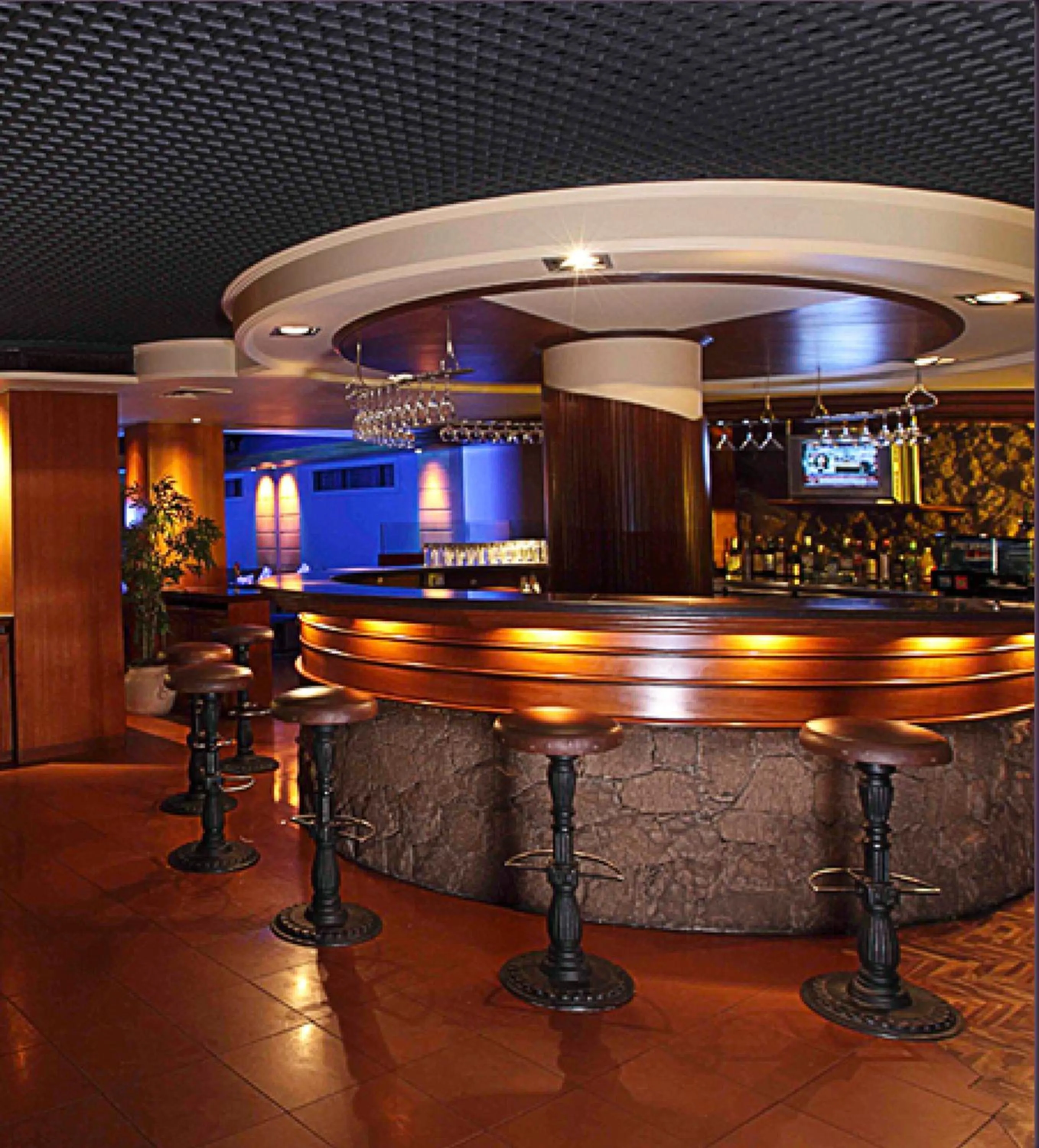 Lounge or bar in The Royal Orchid Hotel, Chembur