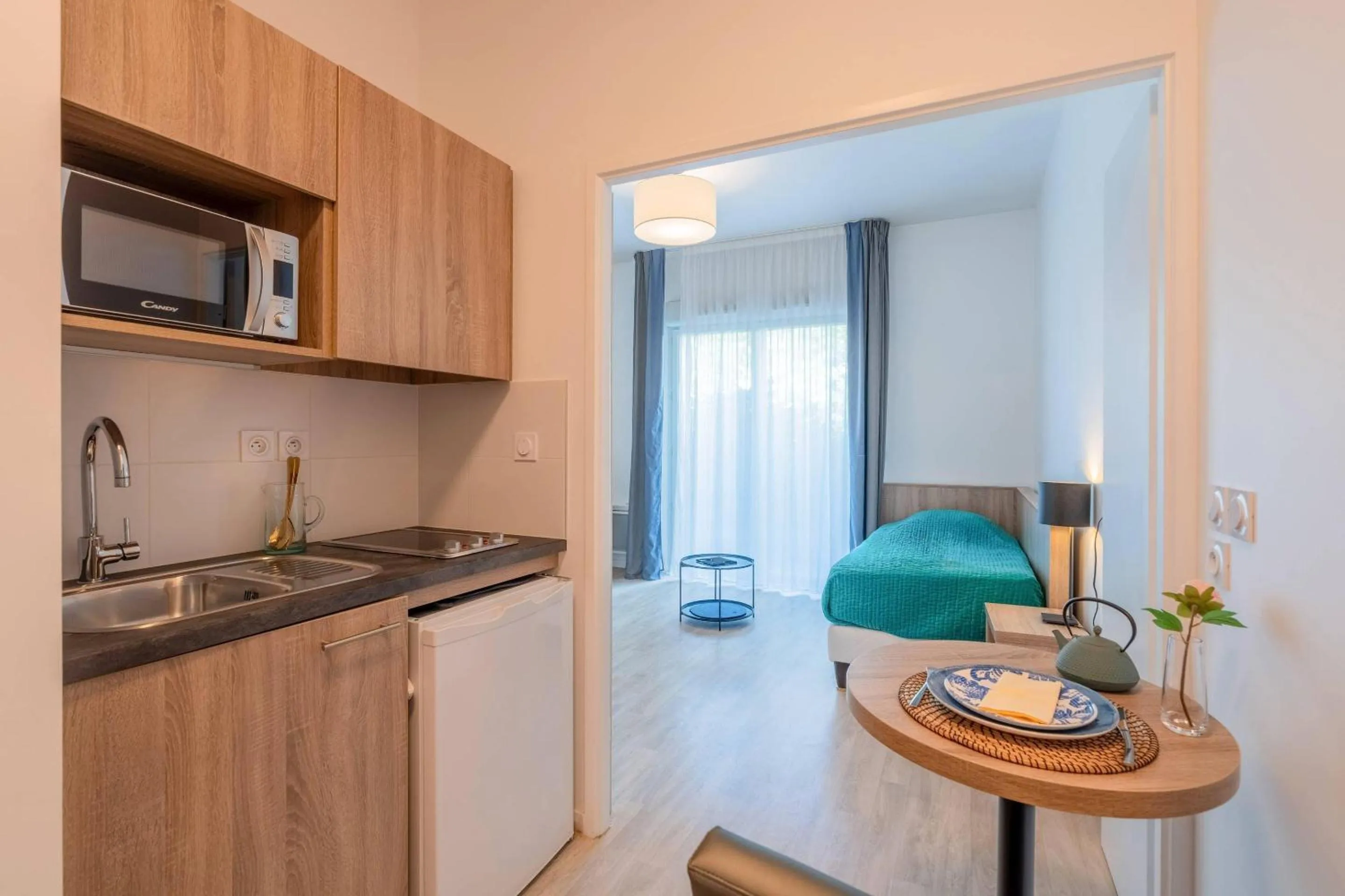 Dining area in Quality Aparthotel Choisy Orly Airport