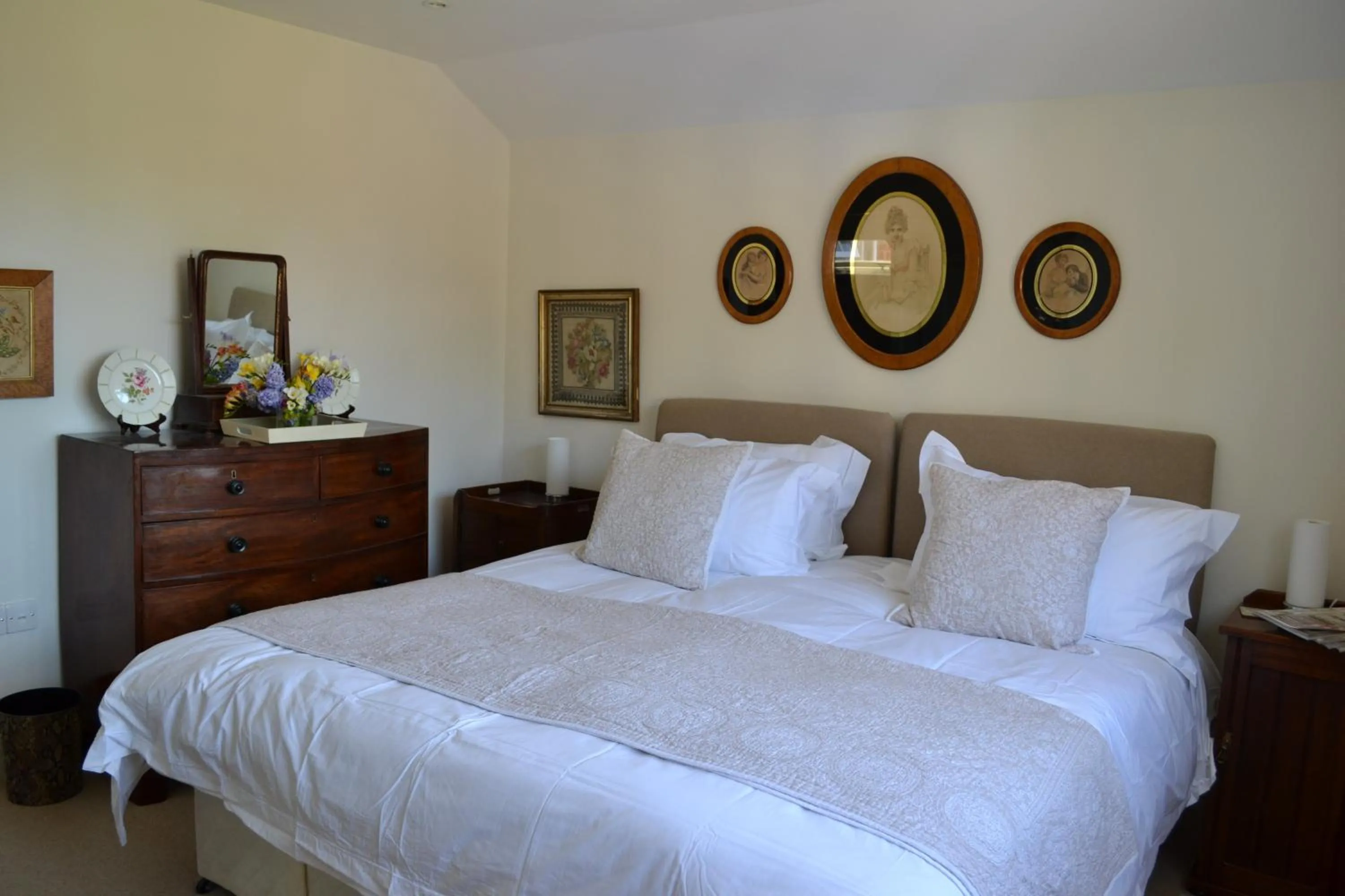 Bedroom in Hedingham Old Pottery