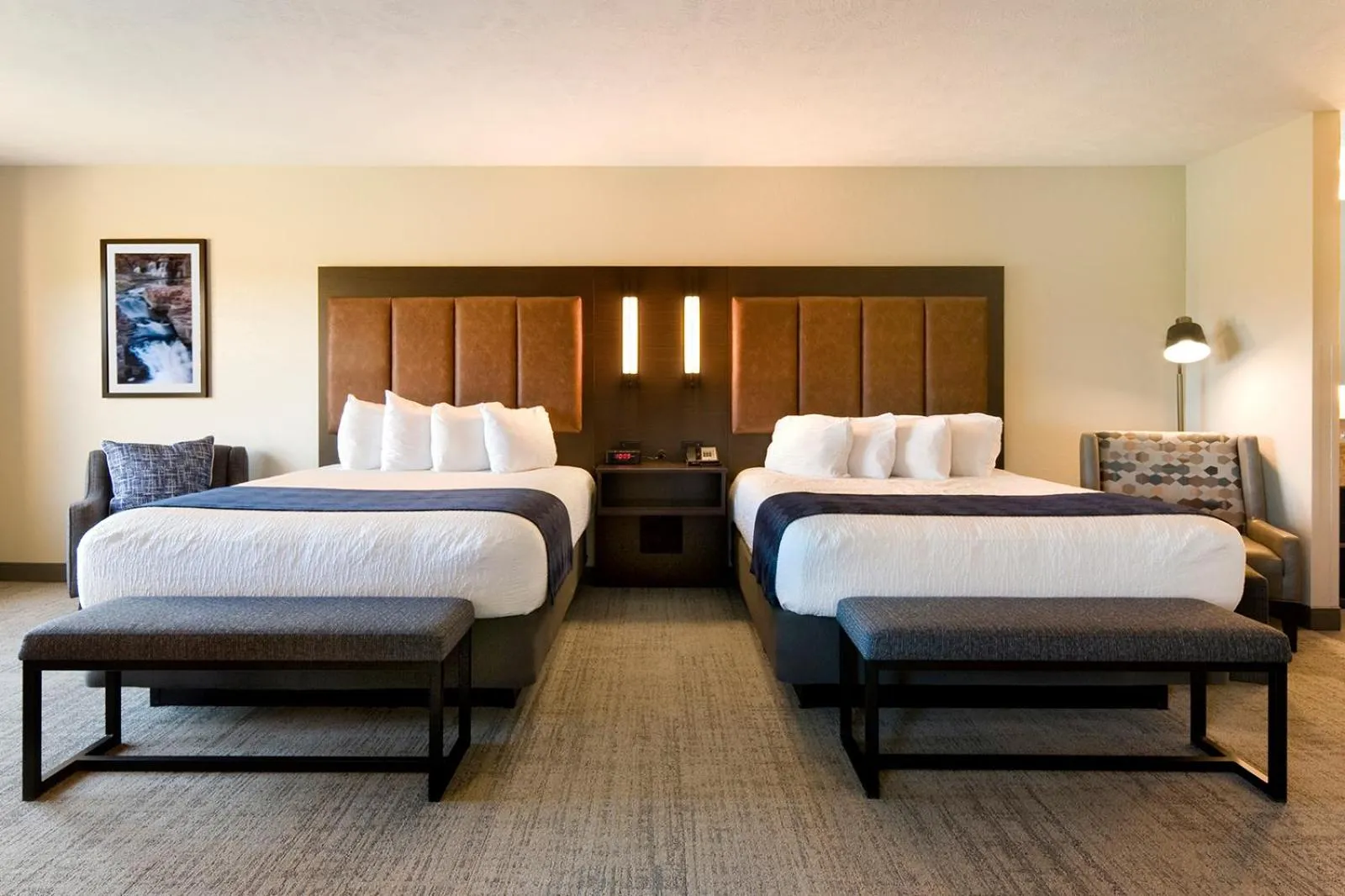 Bed in ClubHouse Hotel Sioux Falls