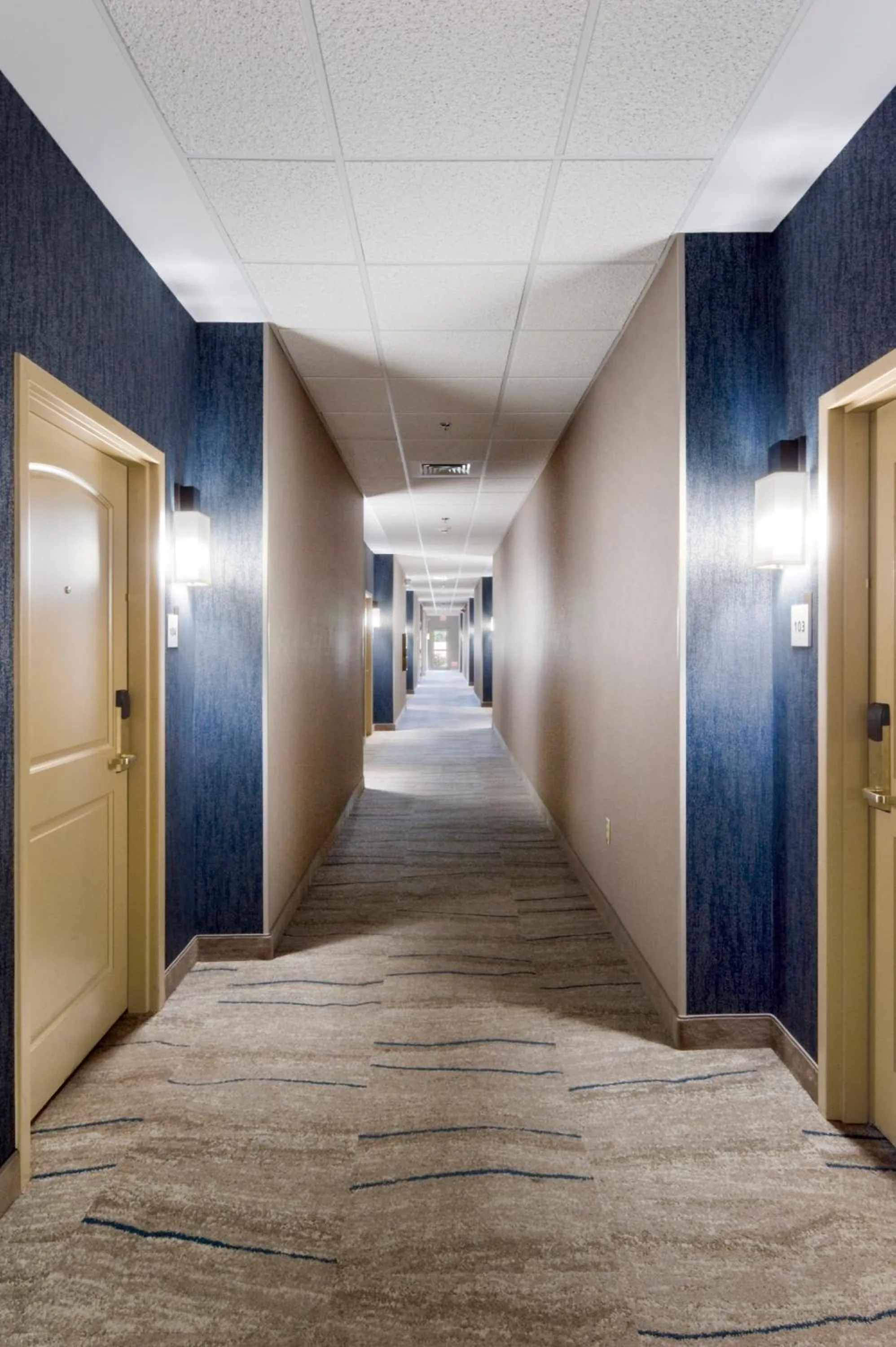 Property building in ClubHouse Hotel Sioux Falls