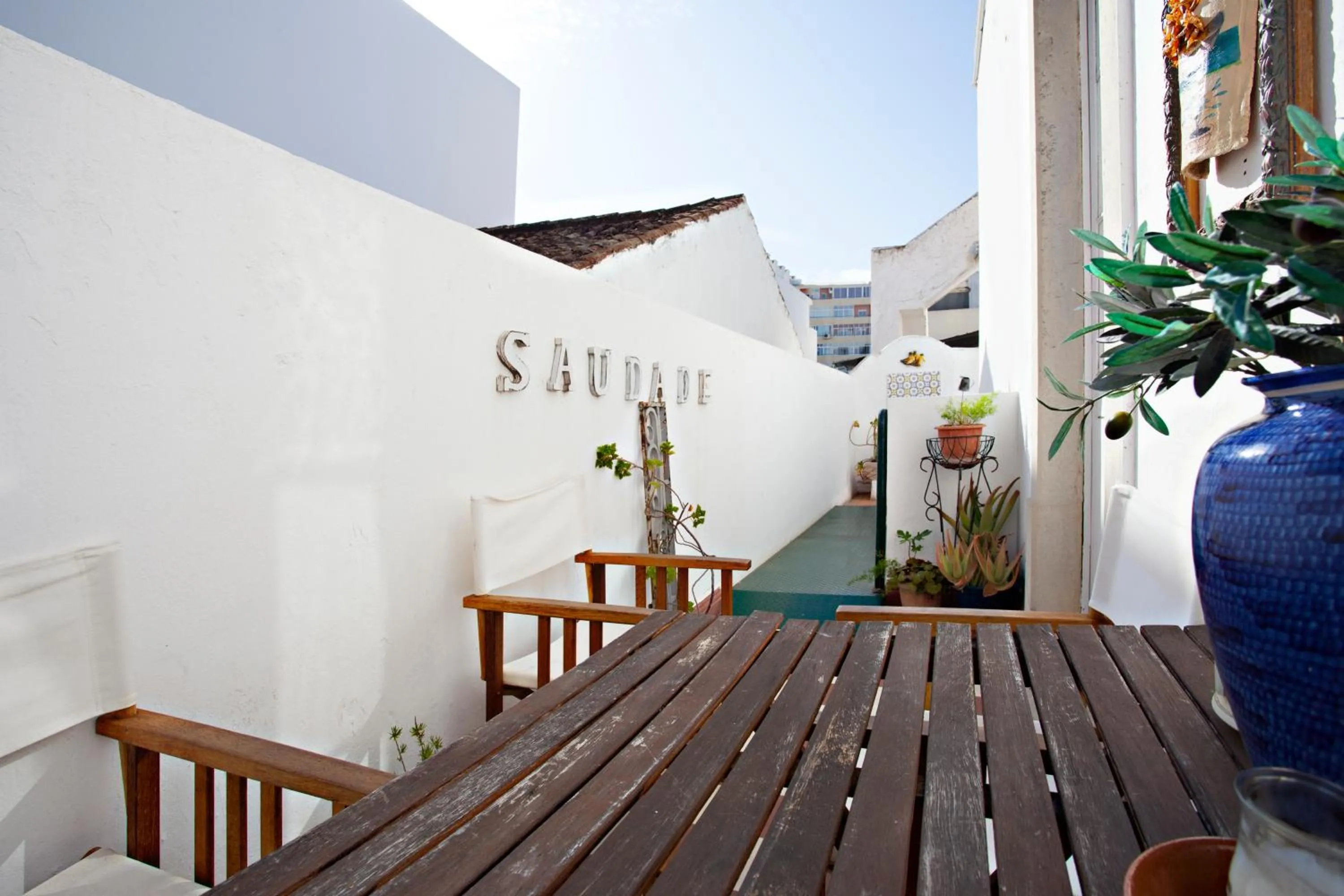 Balcony/Terrace in Baixa Terrace Hostel