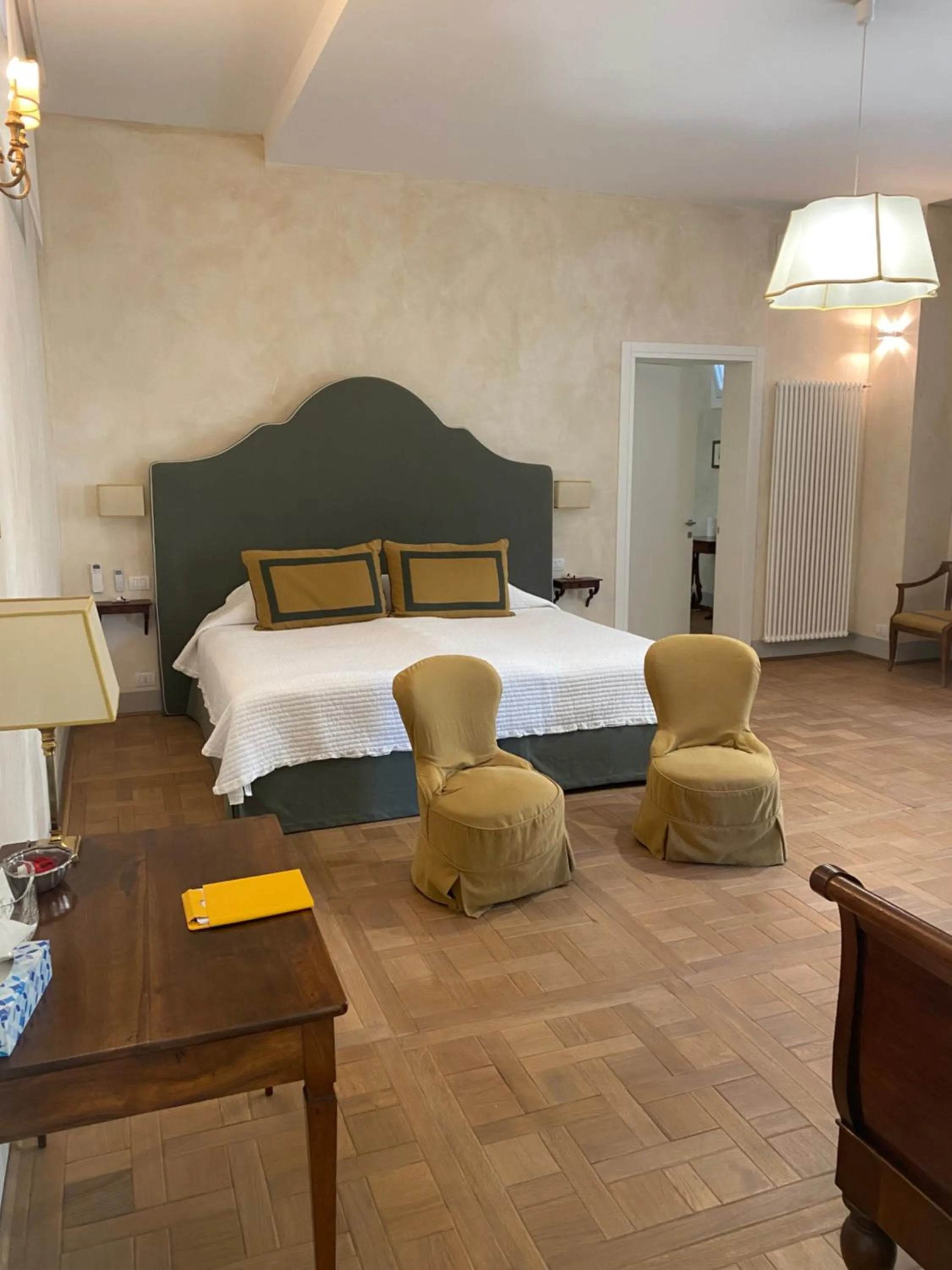 Bed in Palazzo Mantua Benavides Suites & Apartments