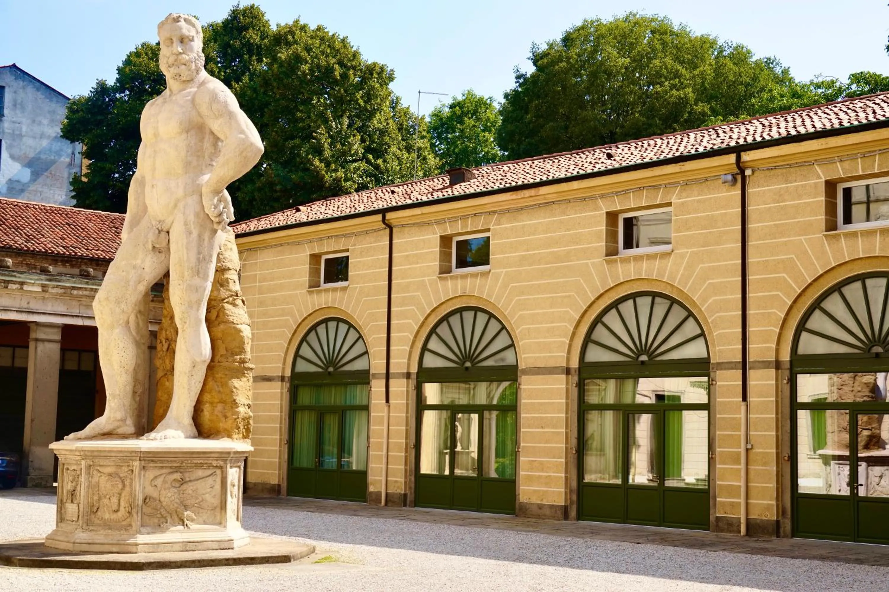 Palazzo Mantua Benavides Suites & Apartments