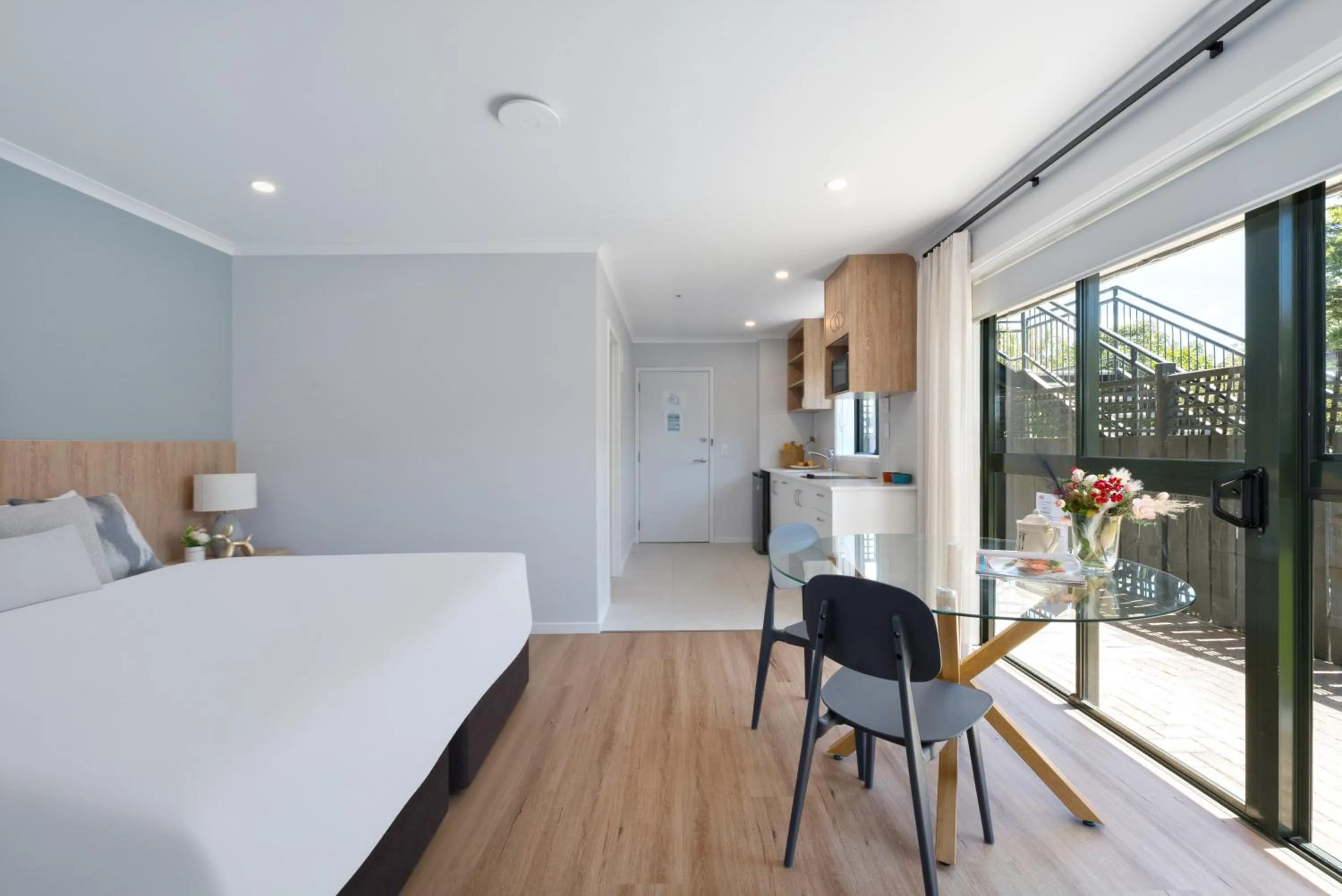 Bed in Albany Oak Motel