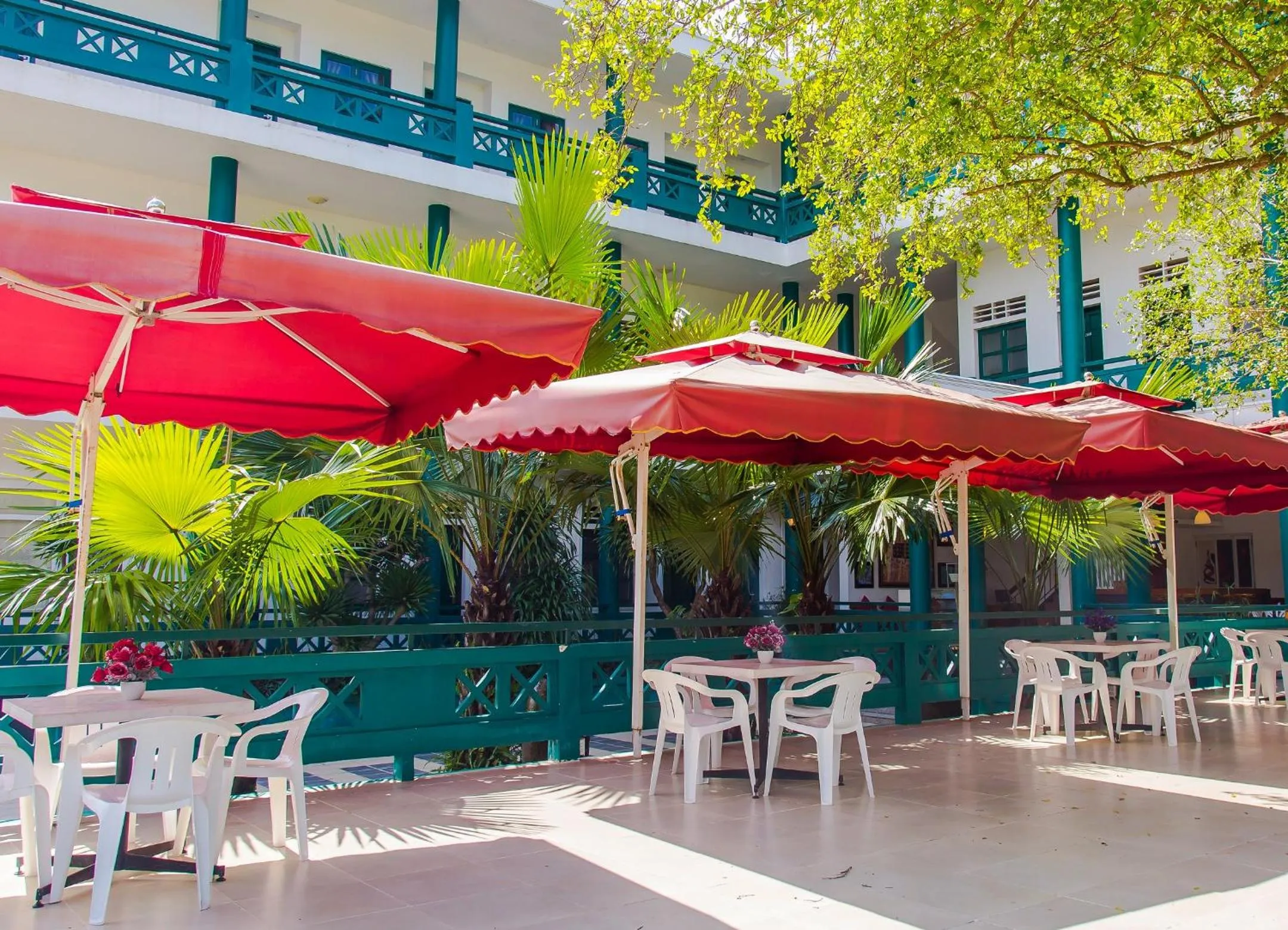 Property building in Sai Gon Phong Nha Hotel