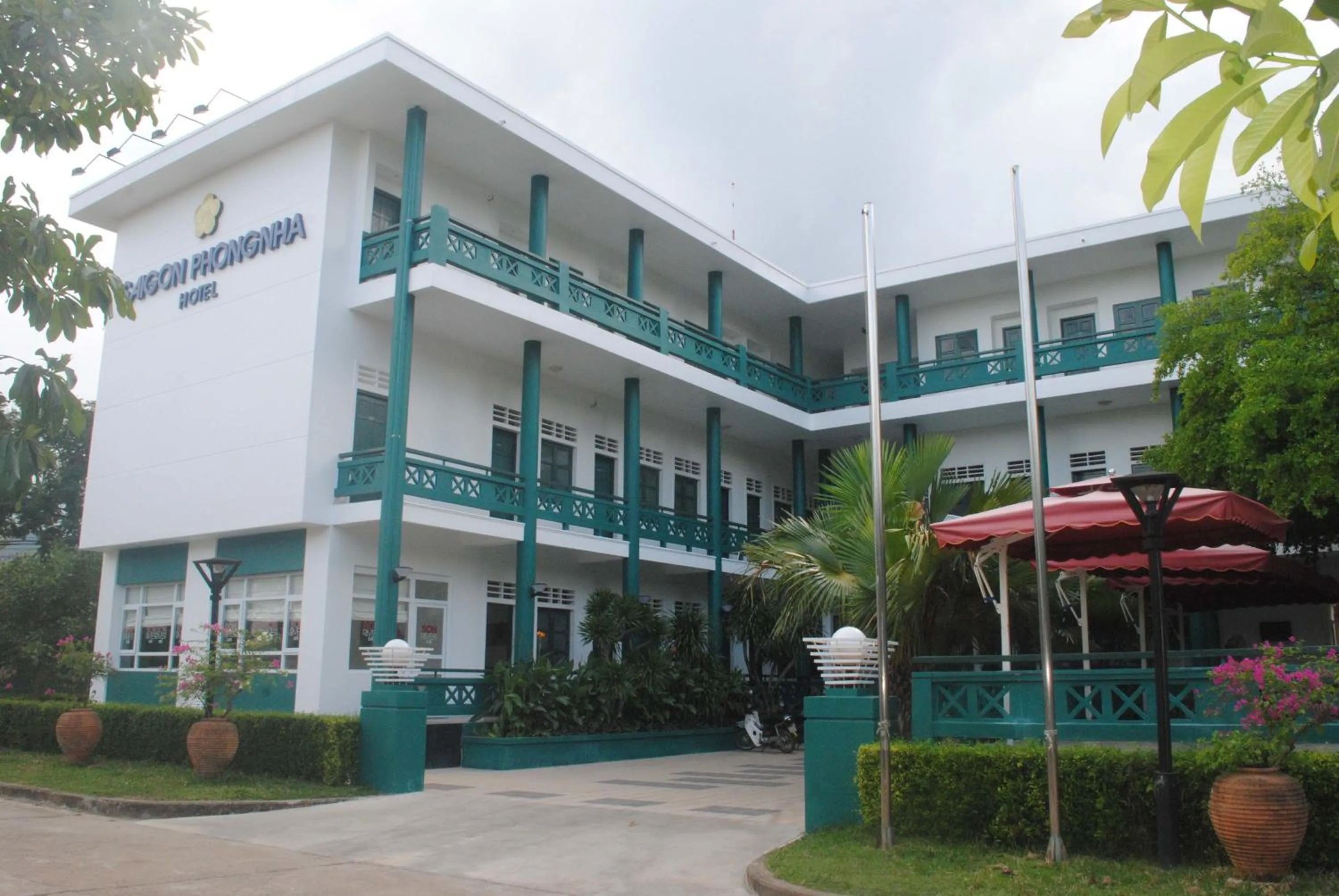 Property building in Sai Gon Phong Nha Hotel